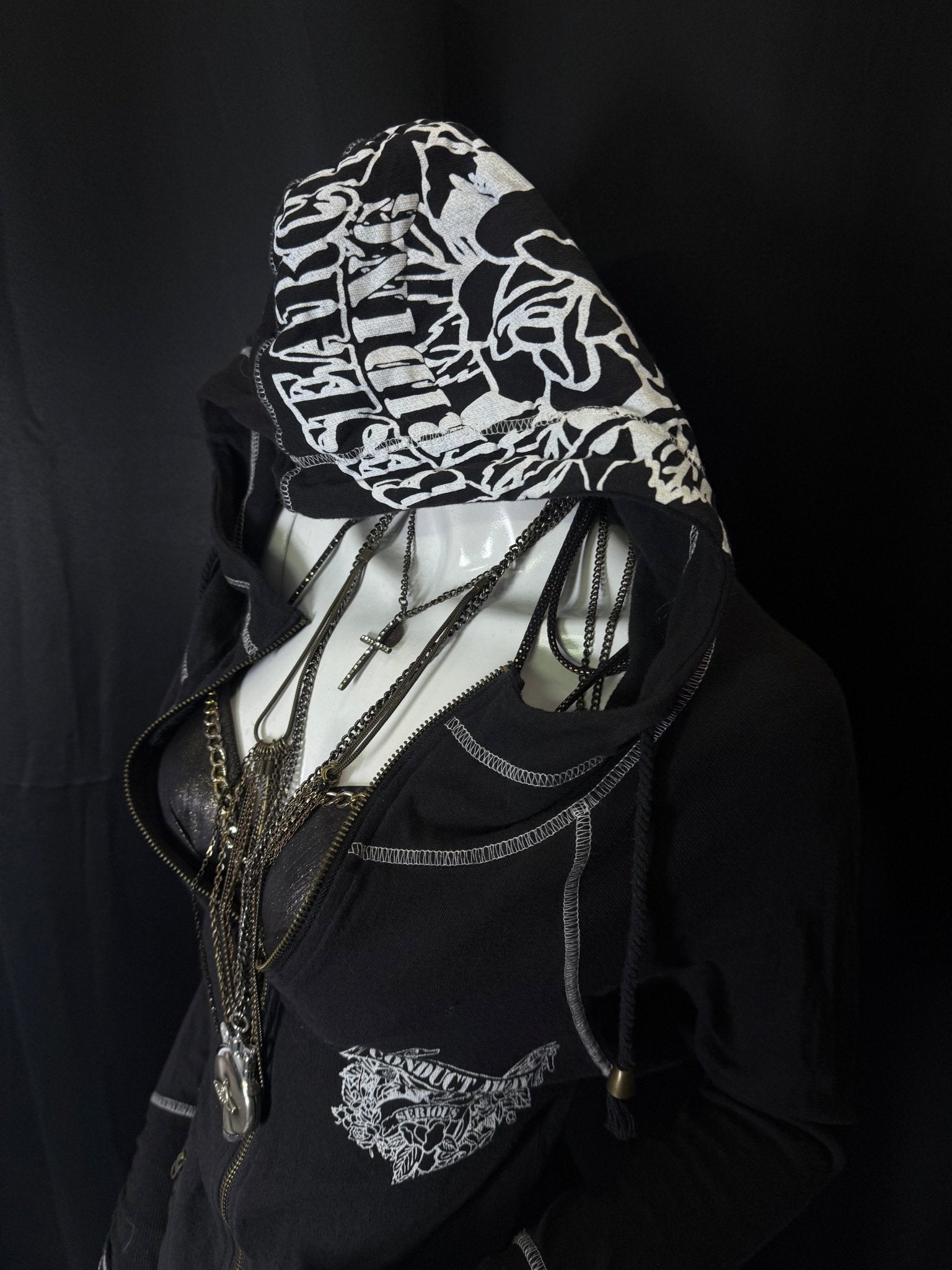 B2V - ESCEAPE HOODIE༒ vintage streetwear thrift y2k clothing by B2V_BAD2WEAR