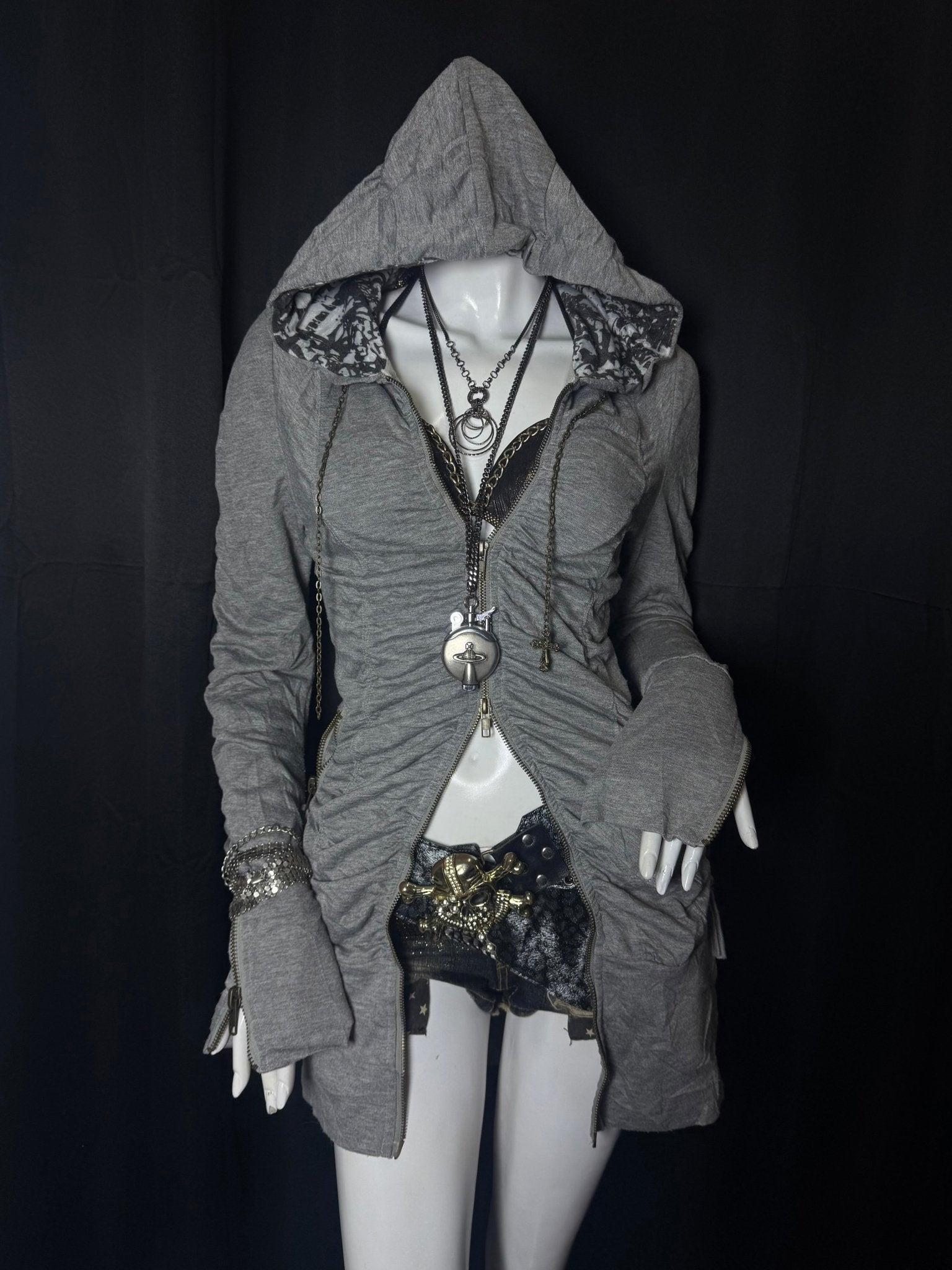 B2V - FLOWER HOODIE༒ vintage streetwear thrift y2k clothing by B2V_BAD2WEAR