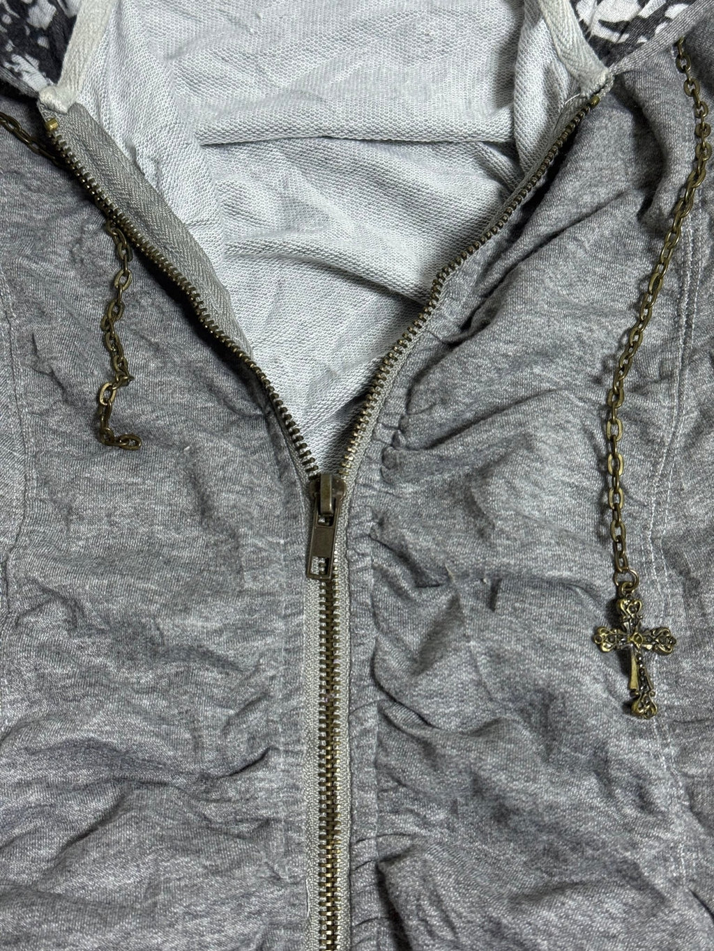 B2V - FLOWER HOODIE༒ vintage streetwear thrift y2k clothing by B2V_BAD2WEAR