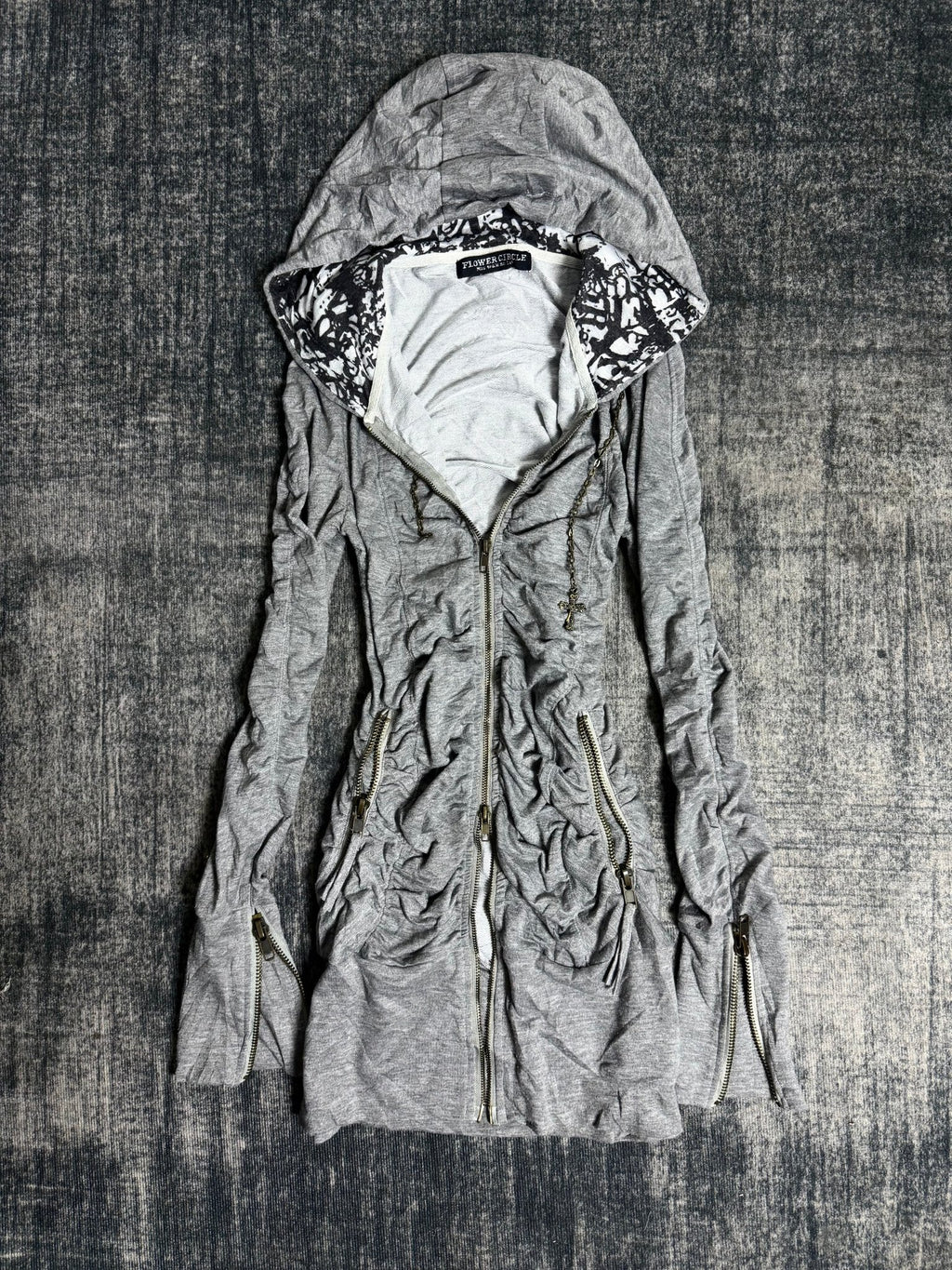 B2V - FLOWER HOODIE༒ vintage streetwear thrift y2k clothing by B2V_BAD2WEAR