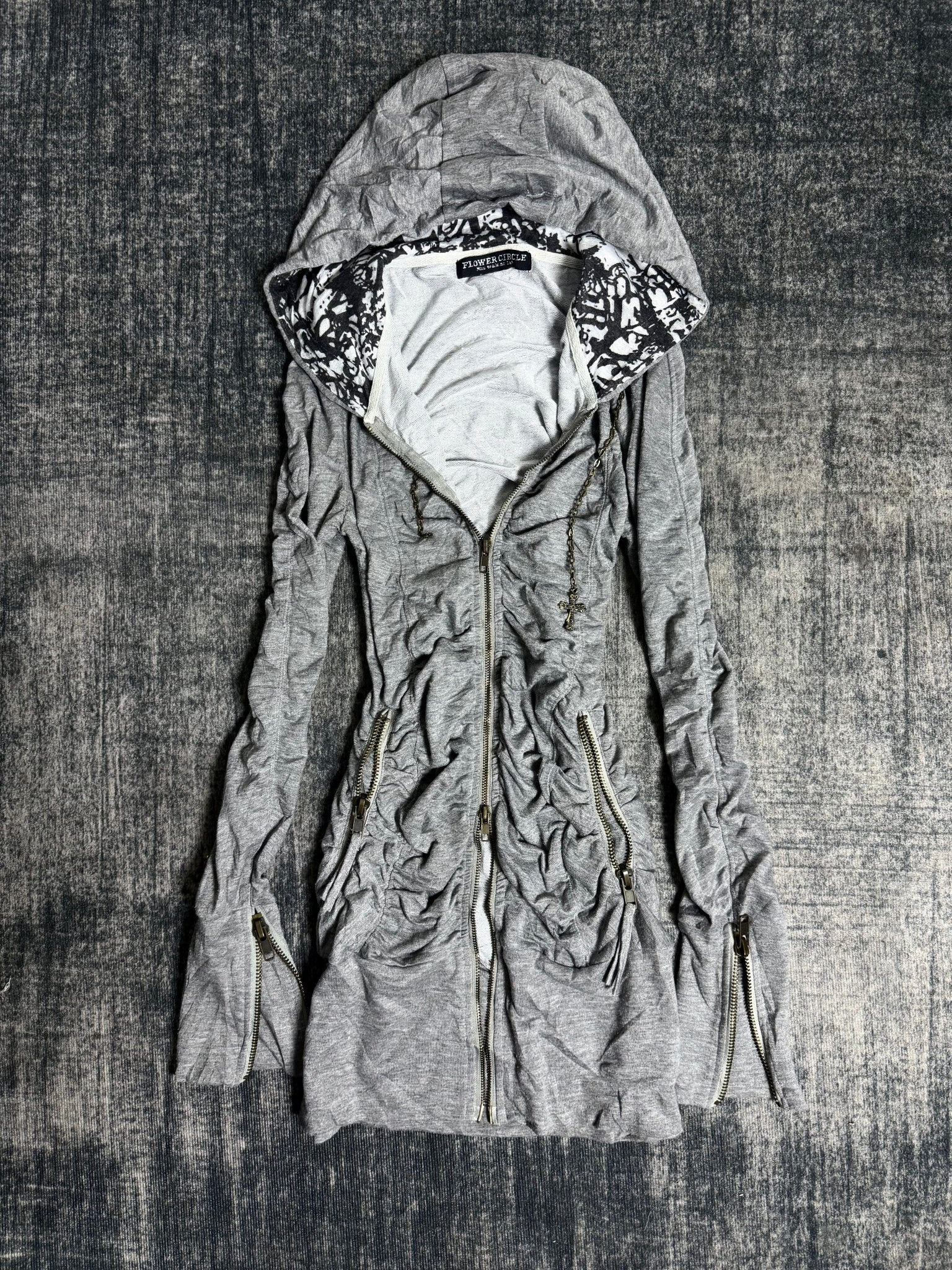 B2V - FLOWER HOODIE༒ vintage streetwear thrift y2k clothing by B2V_BAD2WEAR