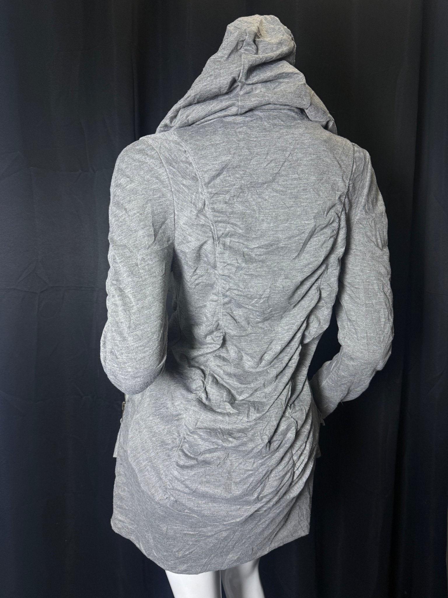 B2V - FLOWER HOODIE༒ vintage streetwear thrift y2k clothing by B2V_BAD2WEAR