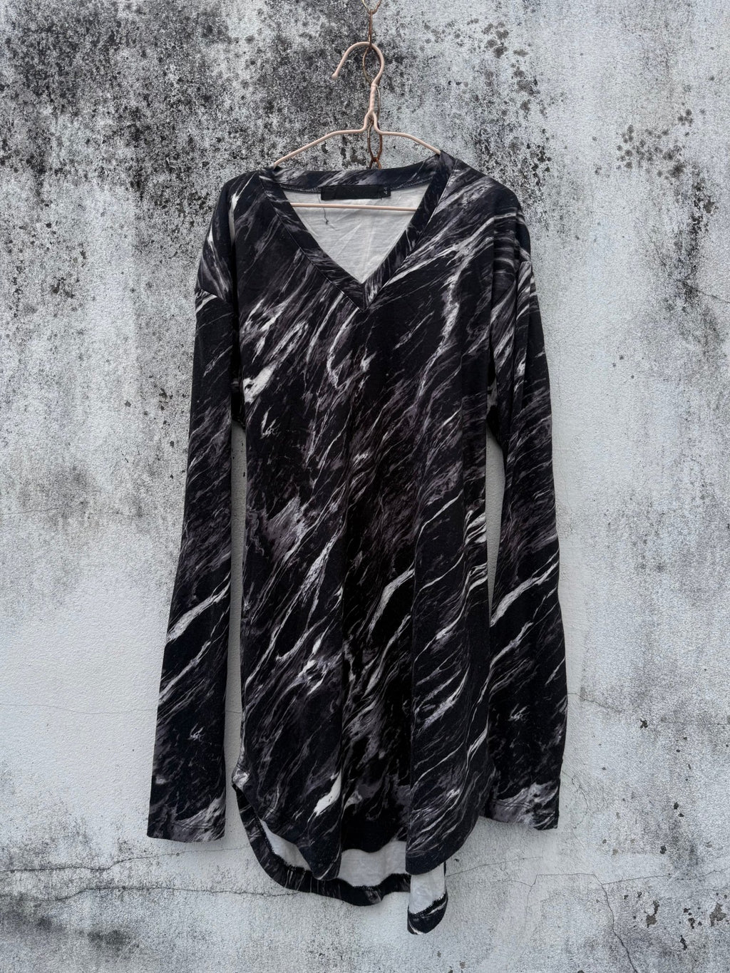 B2V - FUGA TOP༒ vintage streetwear thrift y2k clothing by B2V_BAD2WEAR