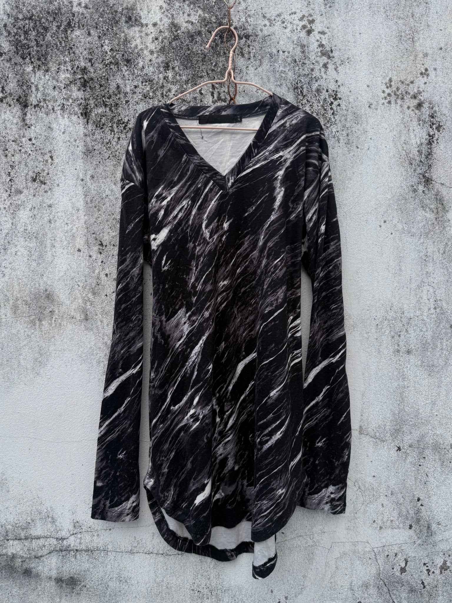B2V - FUGA TOP༒ vintage streetwear thrift y2k clothing by B2V_BAD2WEAR