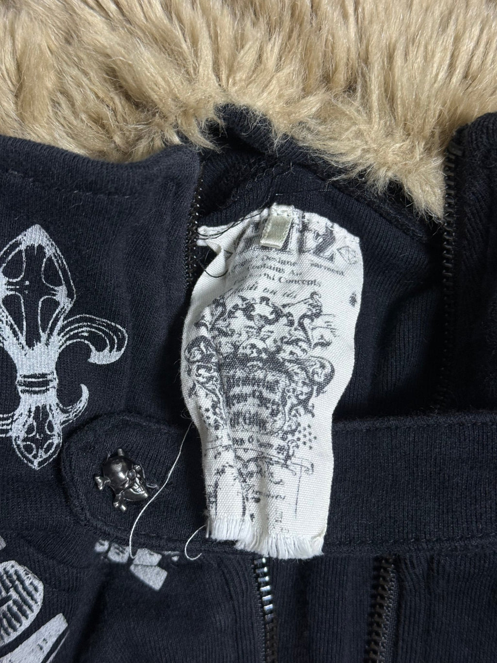 B2V - GLITZ HOODIE༒ *RARE*Sold to membership vintage streetwear thrift y2k clothing by B2V_BAD2WEAR