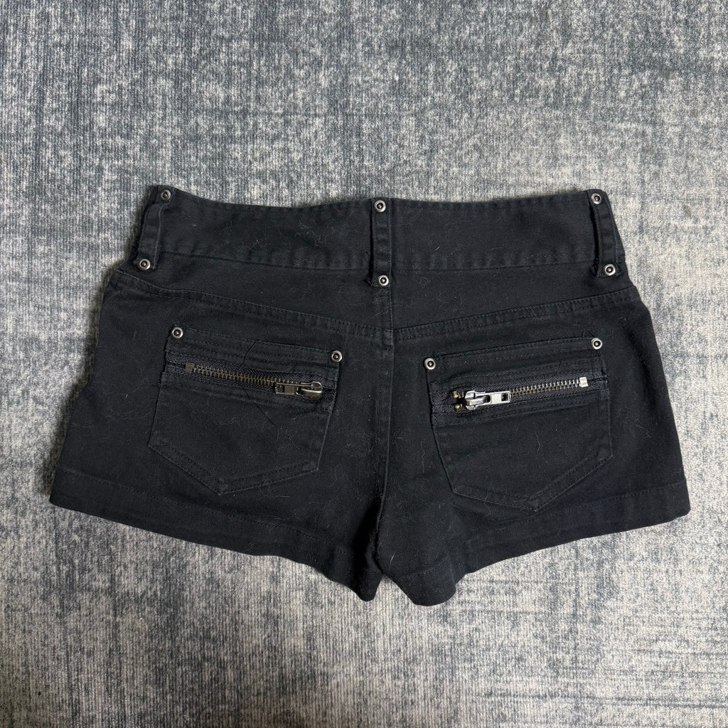 B2V G.O.H SHORTS ༒sold to member vintage streetwear thrift y2k clothing by B2V_BAD2WEAR