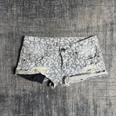 B2V-GRAMO SHORT༒