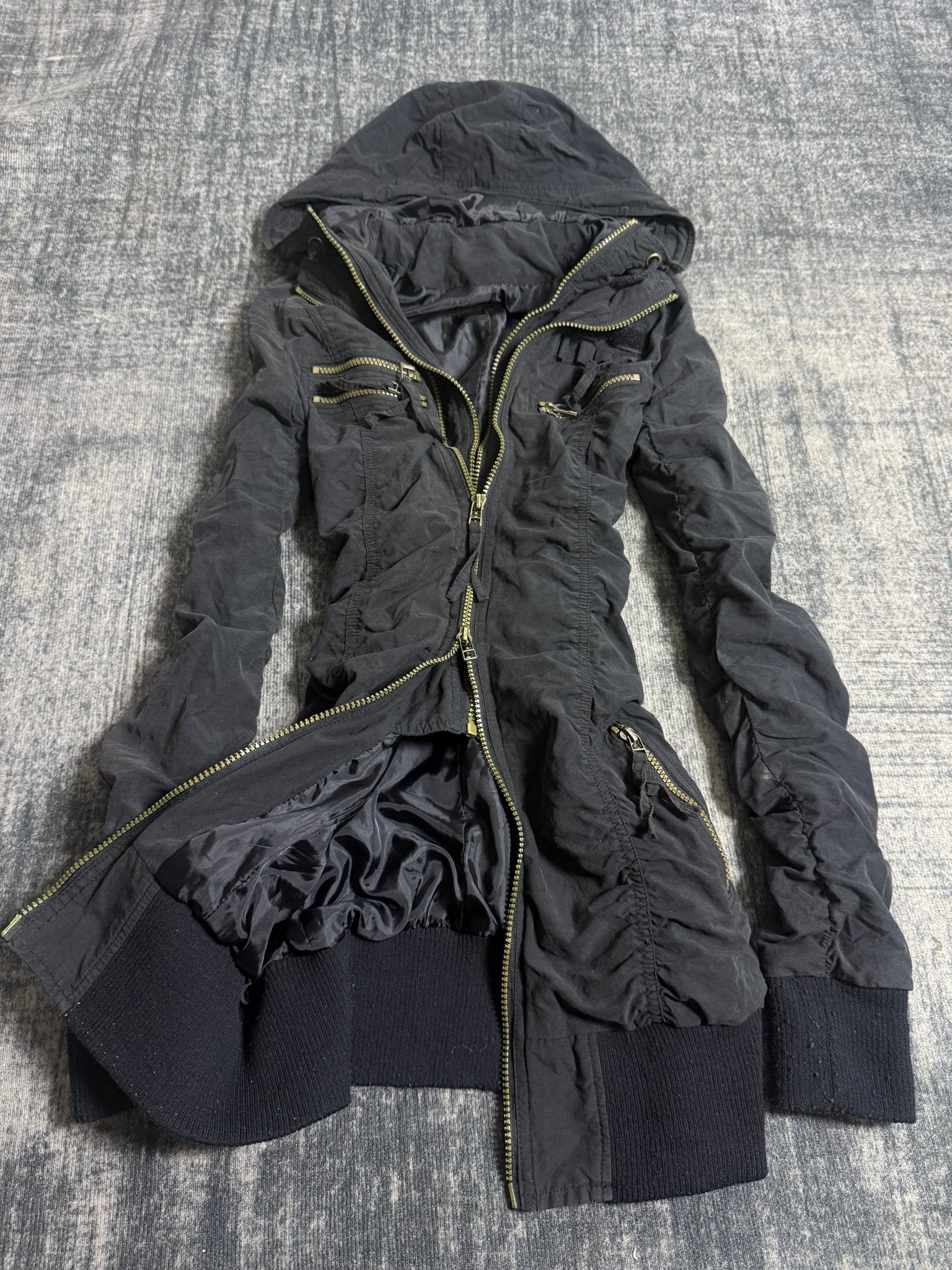 B2V - GRAZIE 3 ZIPPER JACKET༒ vintage streetwear thrift y2k clothing by B2V_BAD2WEAR