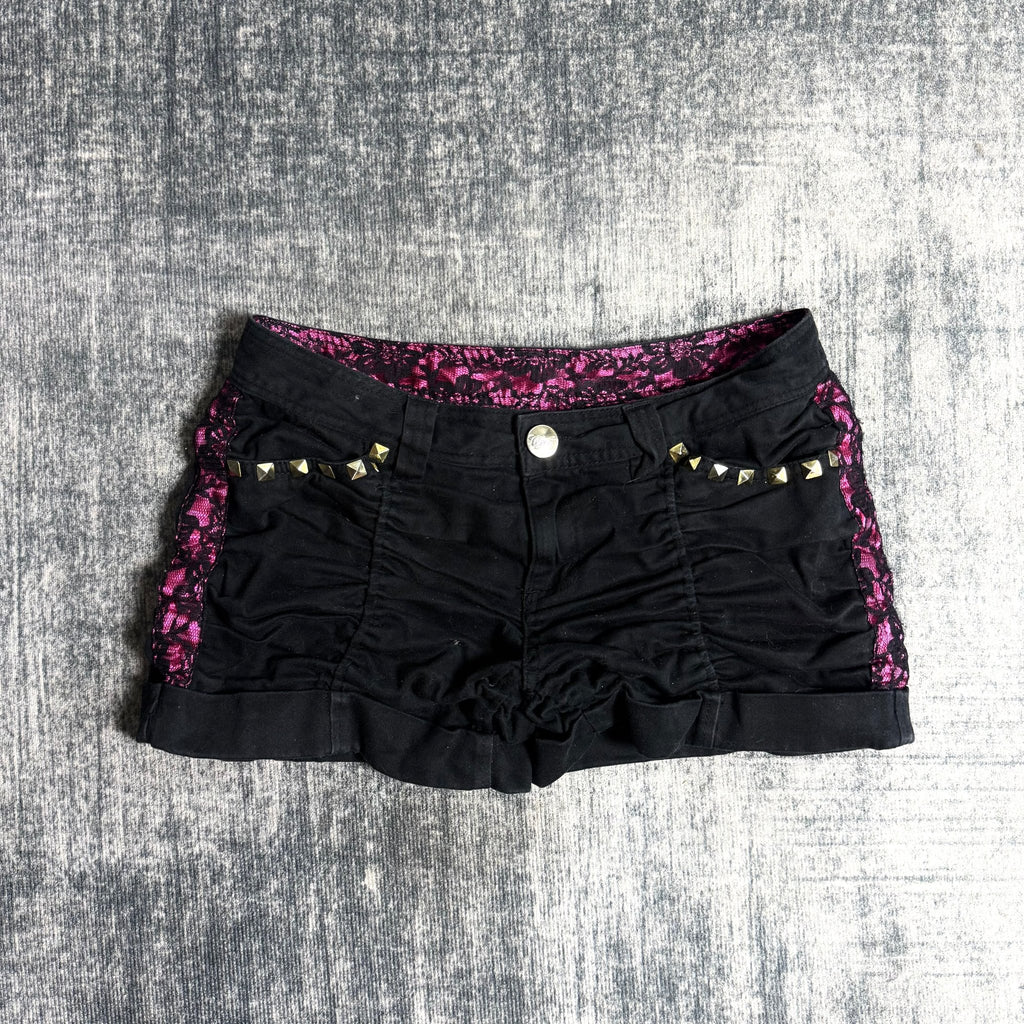 B2V - GRAZYSHORT༒ vintage streetwear thrift y2k clothing by B2V_BAD2WEAR
