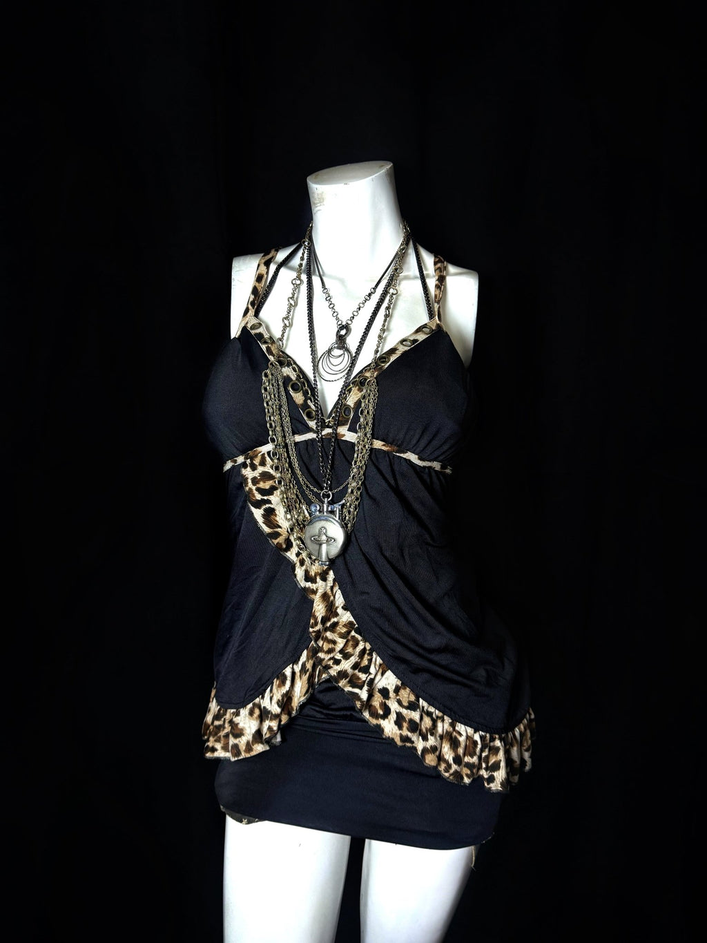 B2V - GROUING LOICH DRESS༒ vintage streetwear thrift y2k clothing by B2V_BAD2WEAR