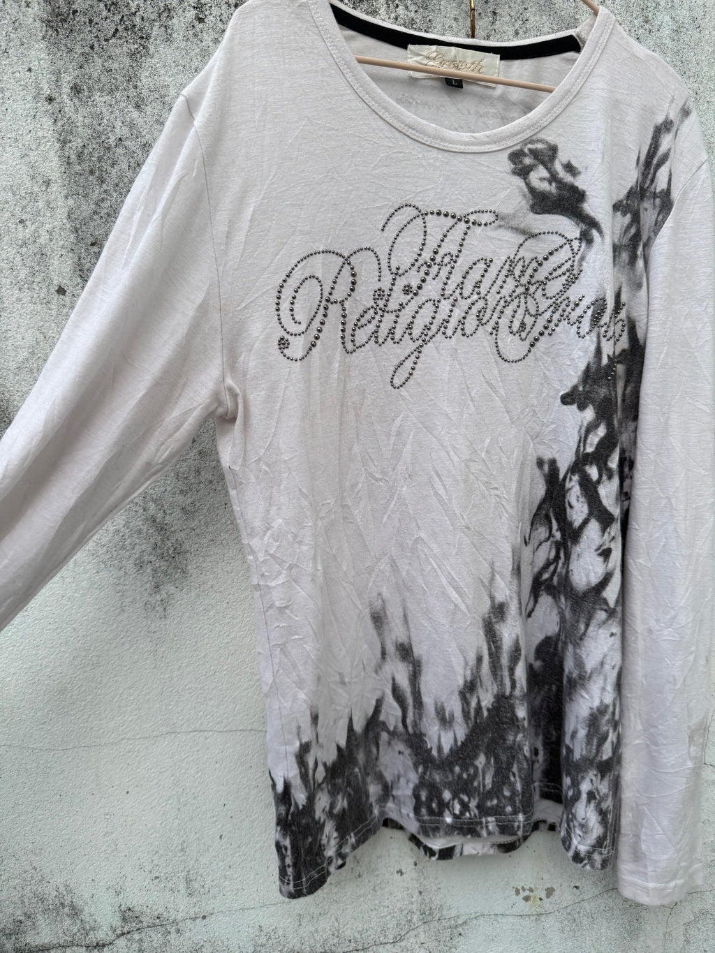 B2V - GROWTH SHIRT༒ vintage streetwear thrift y2k clothing by B2V_BAD2WEAR