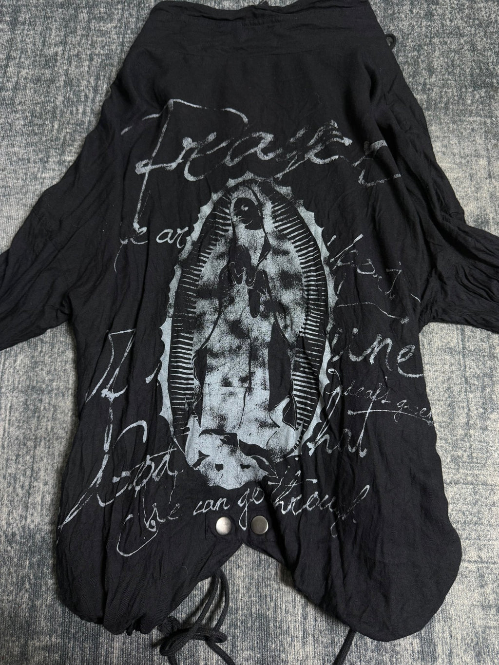 B2V - HAVEN AND EARTH SHIRT༒ vintage streetwear thrift y2k clothing by B2V_BAD2WEAR