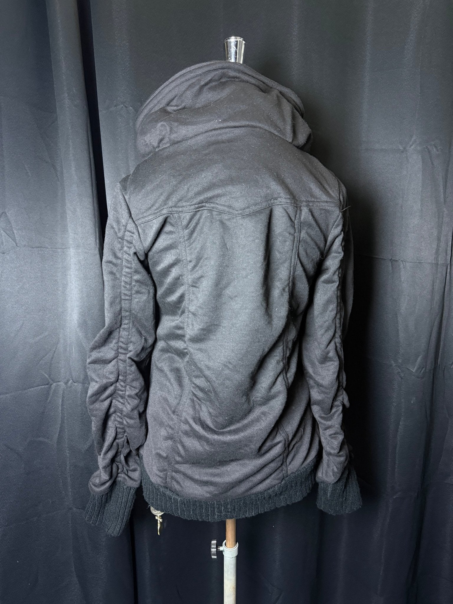 B2V - HCMII JACKET༒ vintage streetwear thrift y2k clothing by B2V_BAD2WEAR