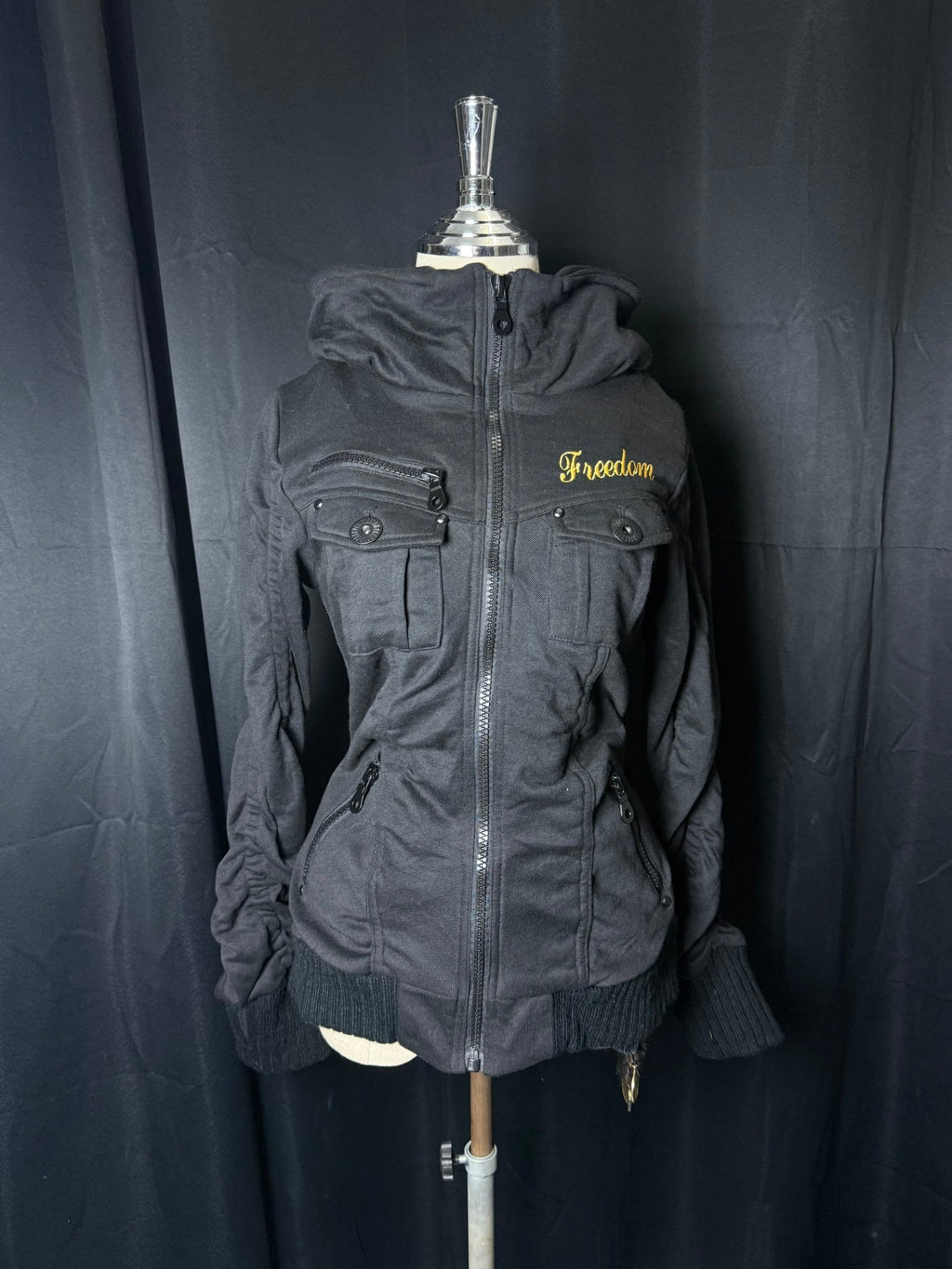 B2V - HCMII JACKET༒ vintage streetwear thrift y2k clothing by B2V_BAD2WEAR