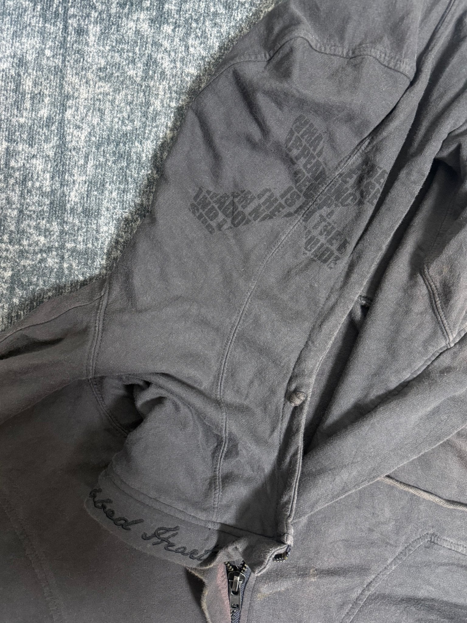 B2V - HEAVEN AND EARTH HOODIE ༒ vintage streetwear thrift y2k clothing by B2V_BAD2WEAR