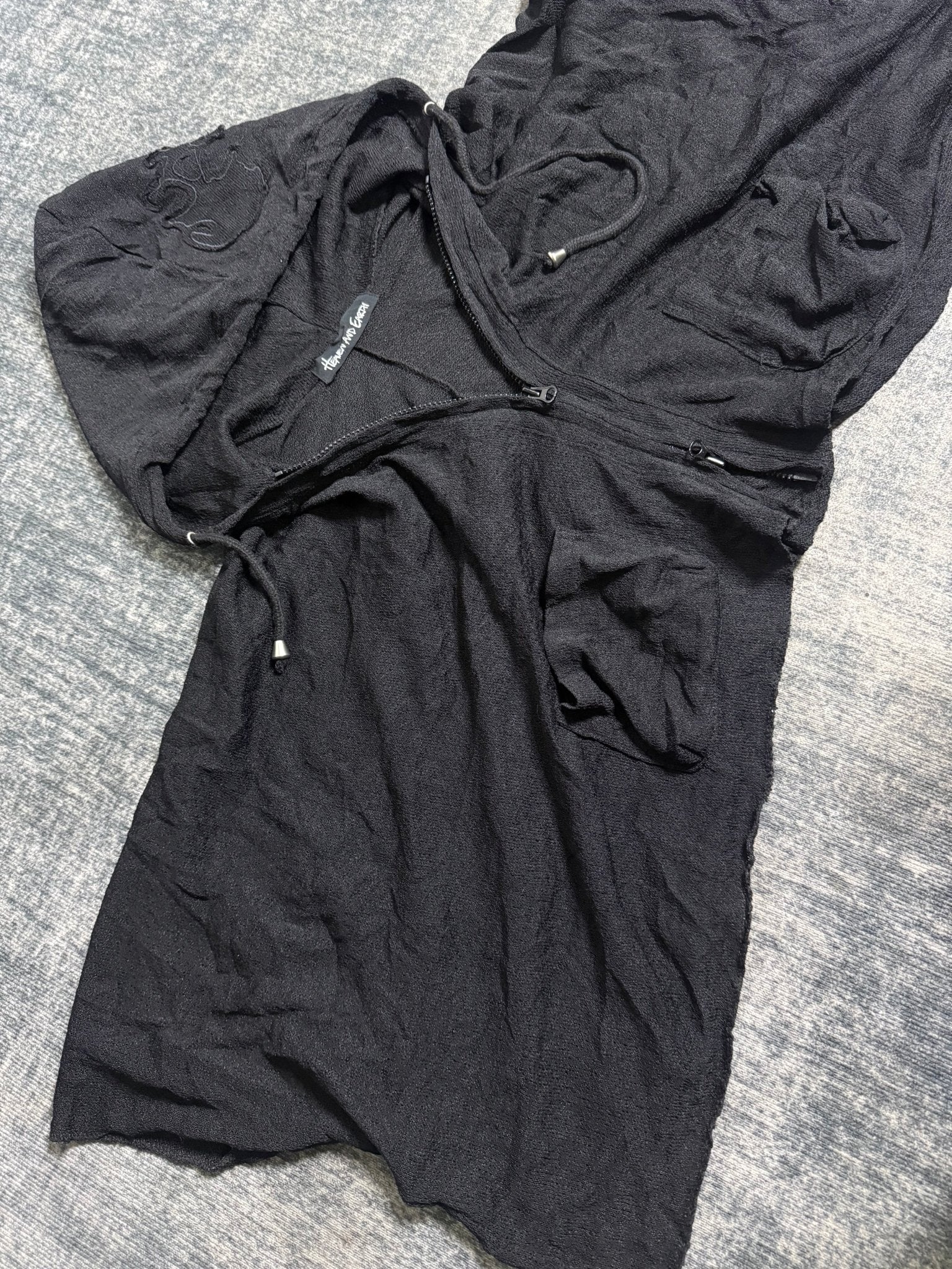 B2V - HEAVEN AND EARTH HOODIE༒sold to GEN3 Kira vintage streetwear thrift y2k clothing by B2V_BAD2WEAR