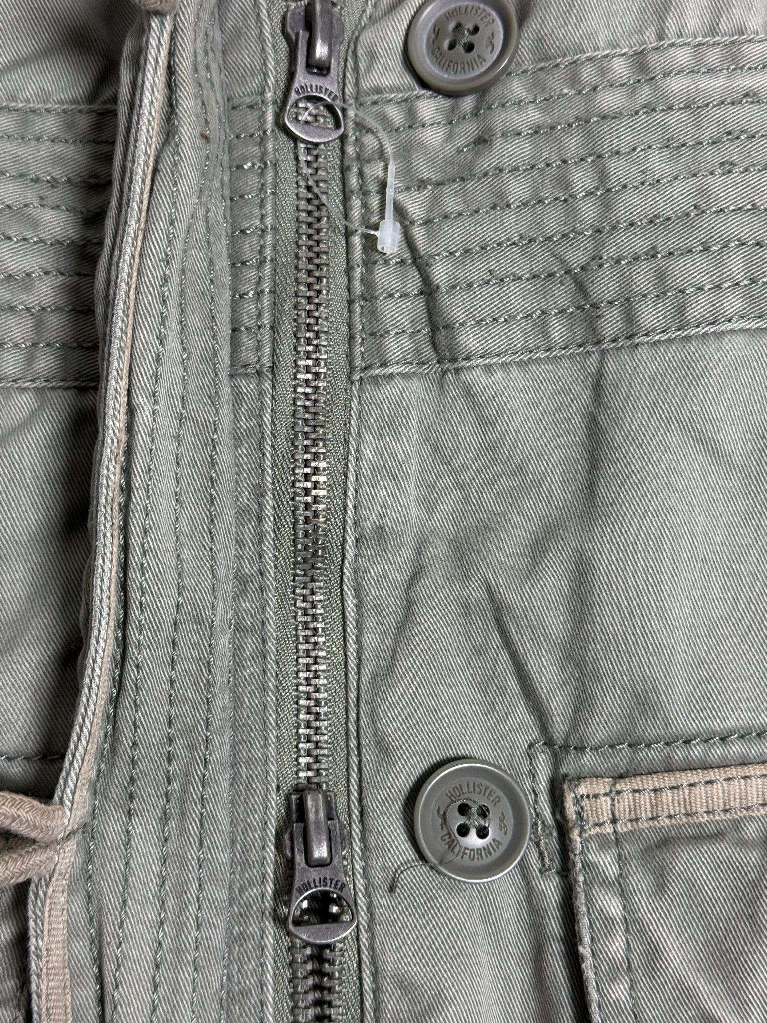 B2V - HOLLISTER JACKET༒ vintage streetwear thrift y2k clothing by B2V_BAD2WEAR