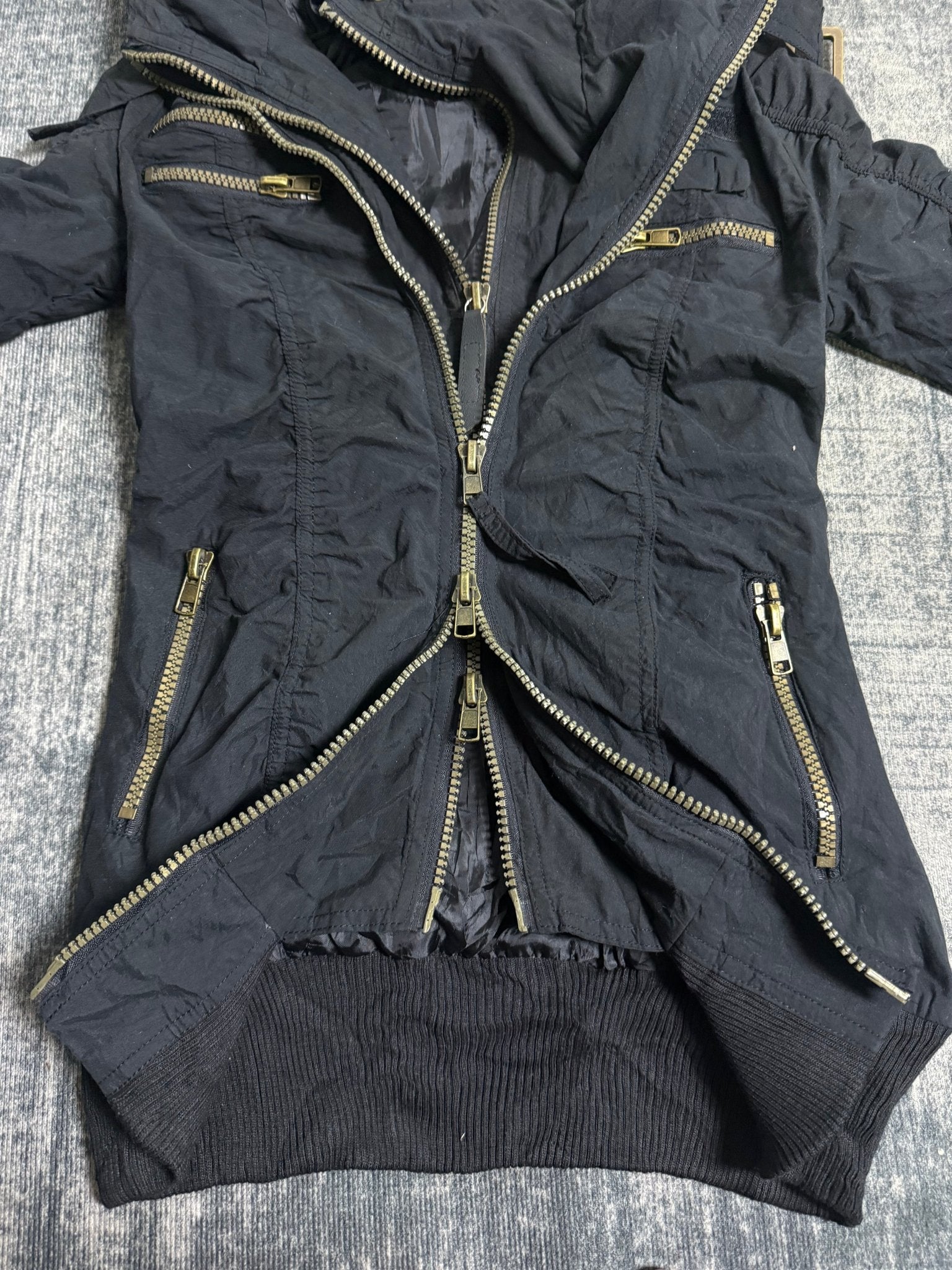 B2V - INGNI 4 ZIPPER JACKET༒ vintage streetwear thrift y2k clothing by B2V_BAD2WEAR