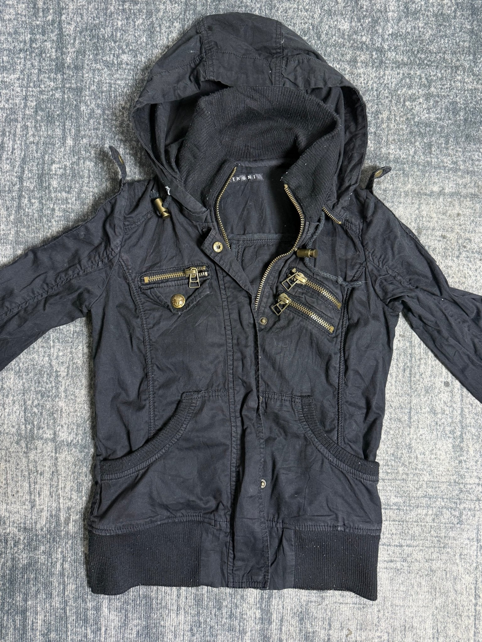 B2V - INGNI JACKET༒ vintage streetwear thrift y2k clothing by B2V_BAD2WEAR
