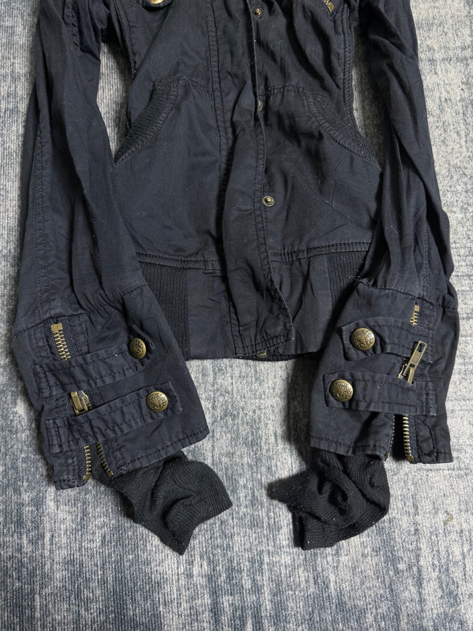B2V - INGNI JACKET༒ vintage streetwear thrift y2k clothing by B2V_BAD2WEAR