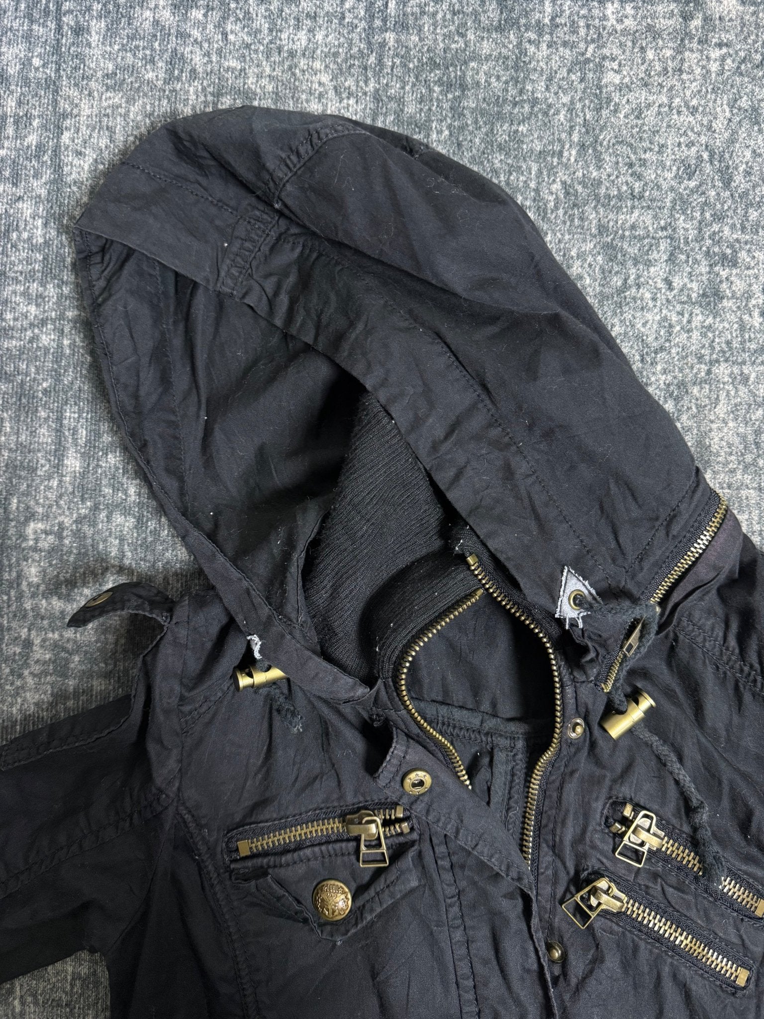 B2V - INGNI JACKET༒ vintage streetwear thrift y2k clothing by B2V_BAD2WEAR