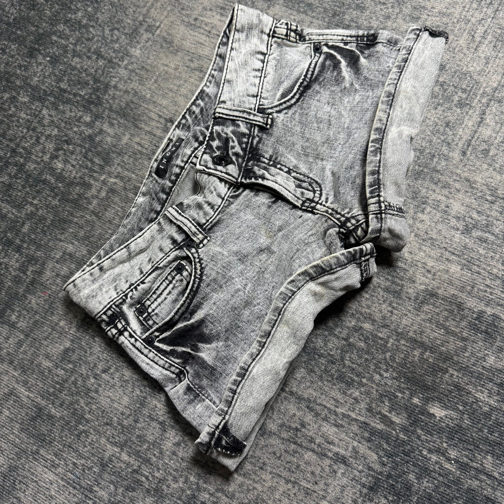 B2V - INGNI SHORT༒ vintage streetwear thrift y2k clothing by B2V_BAD2WEAR