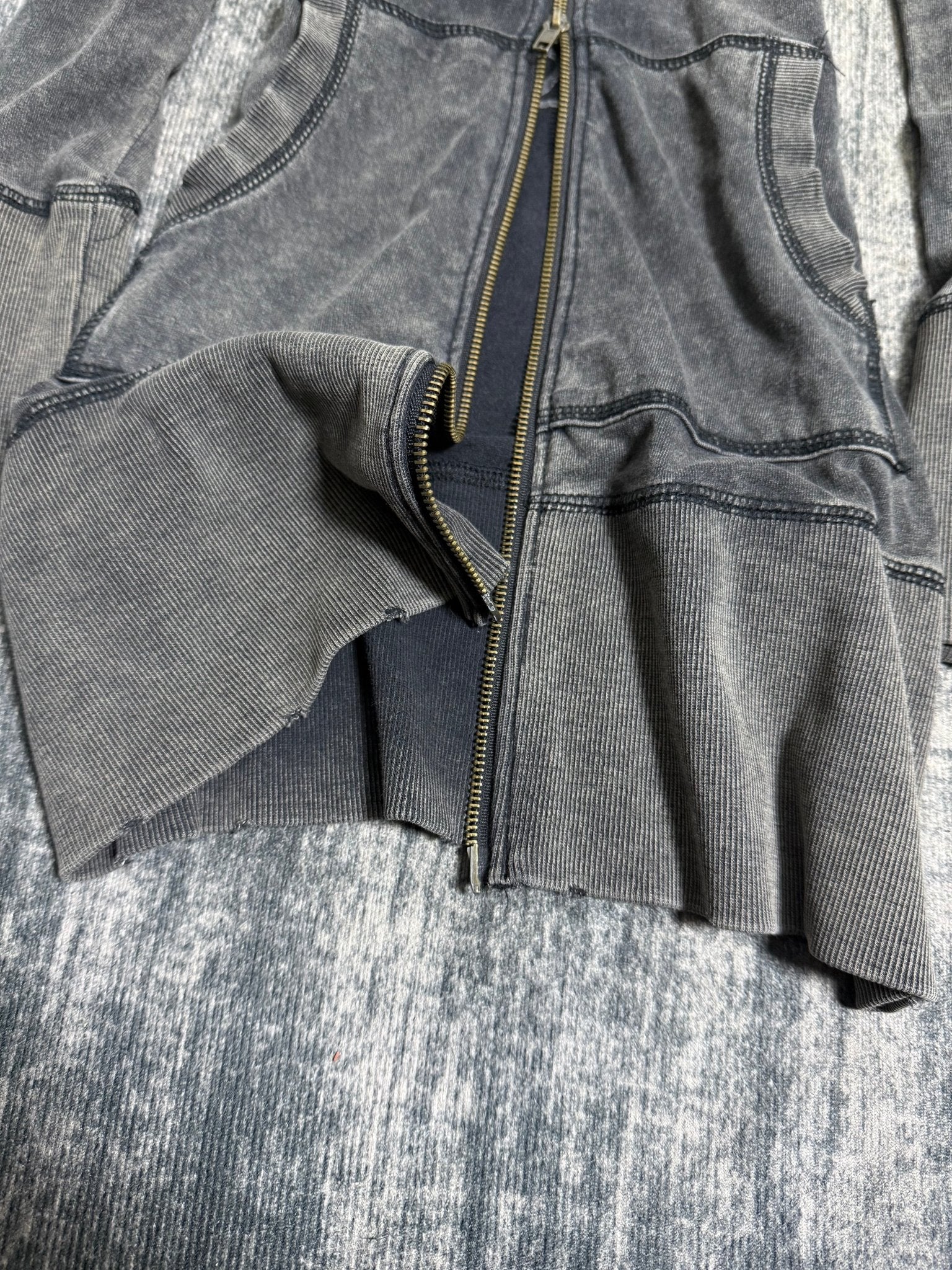 B2V - IOOK JEANS HOODIE༒ vintage streetwear thrift y2k clothing by B2V_BAD2WEAR