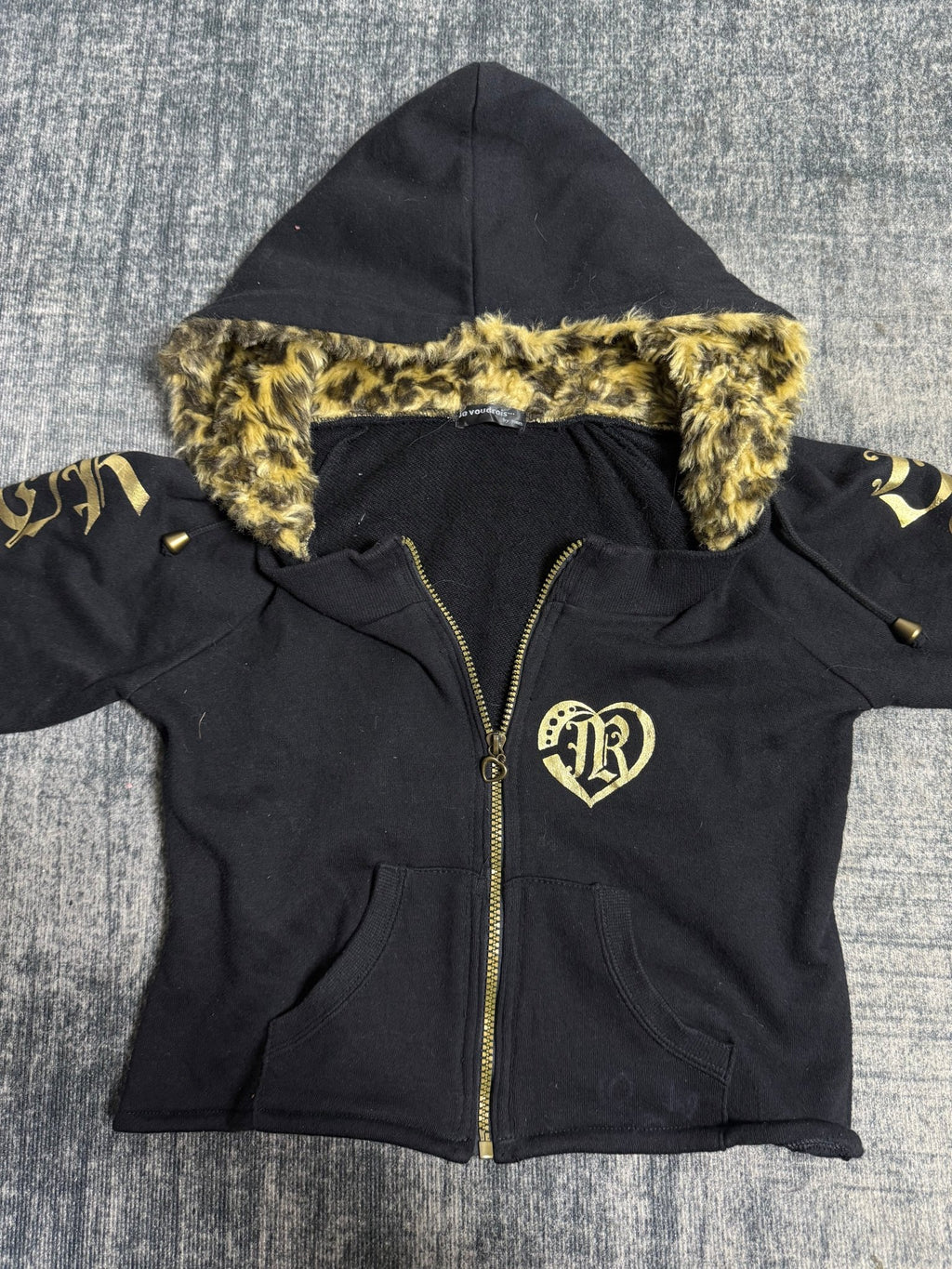 B2V - JE VOUDRAIS HOODIE༒ vintage streetwear thrift y2k clothing by B2V_BAD2WEAR