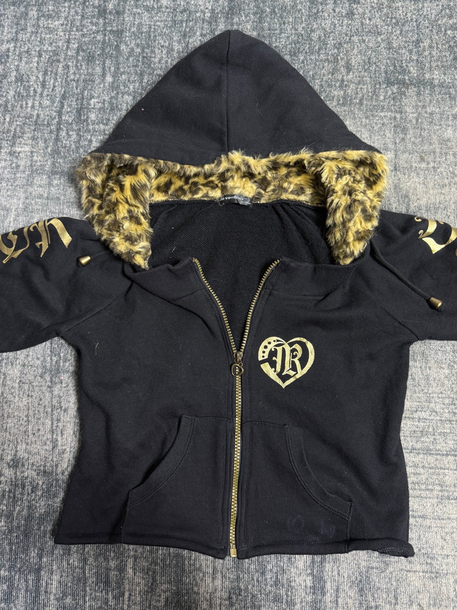B2V - JE VOUDRAIS HOODIE༒ vintage streetwear thrift y2k clothing by B2V_BAD2WEAR