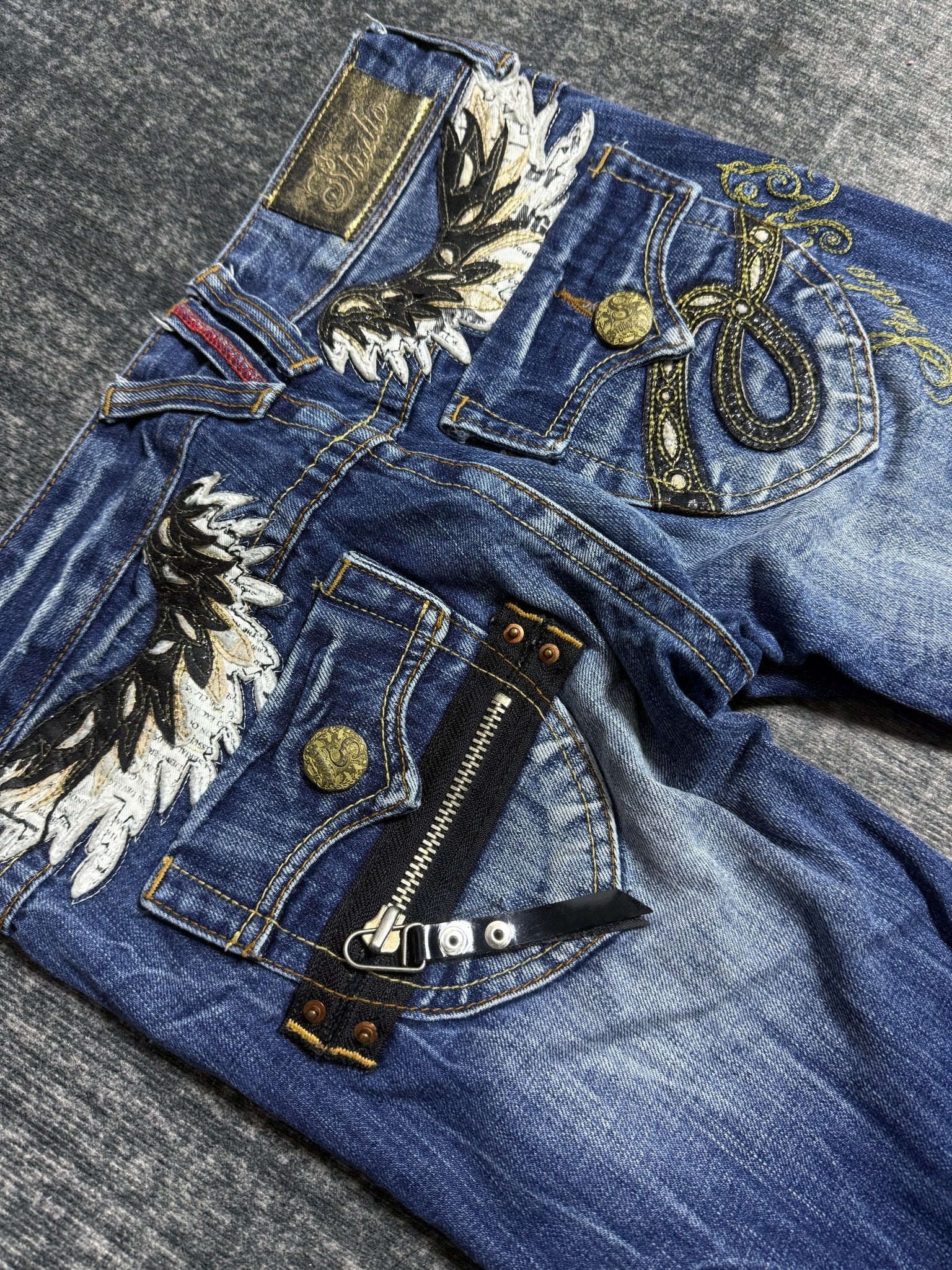 B2V - JEAN༒ vintage streetwear thrift y2k clothing by B2V_BAD2WEAR