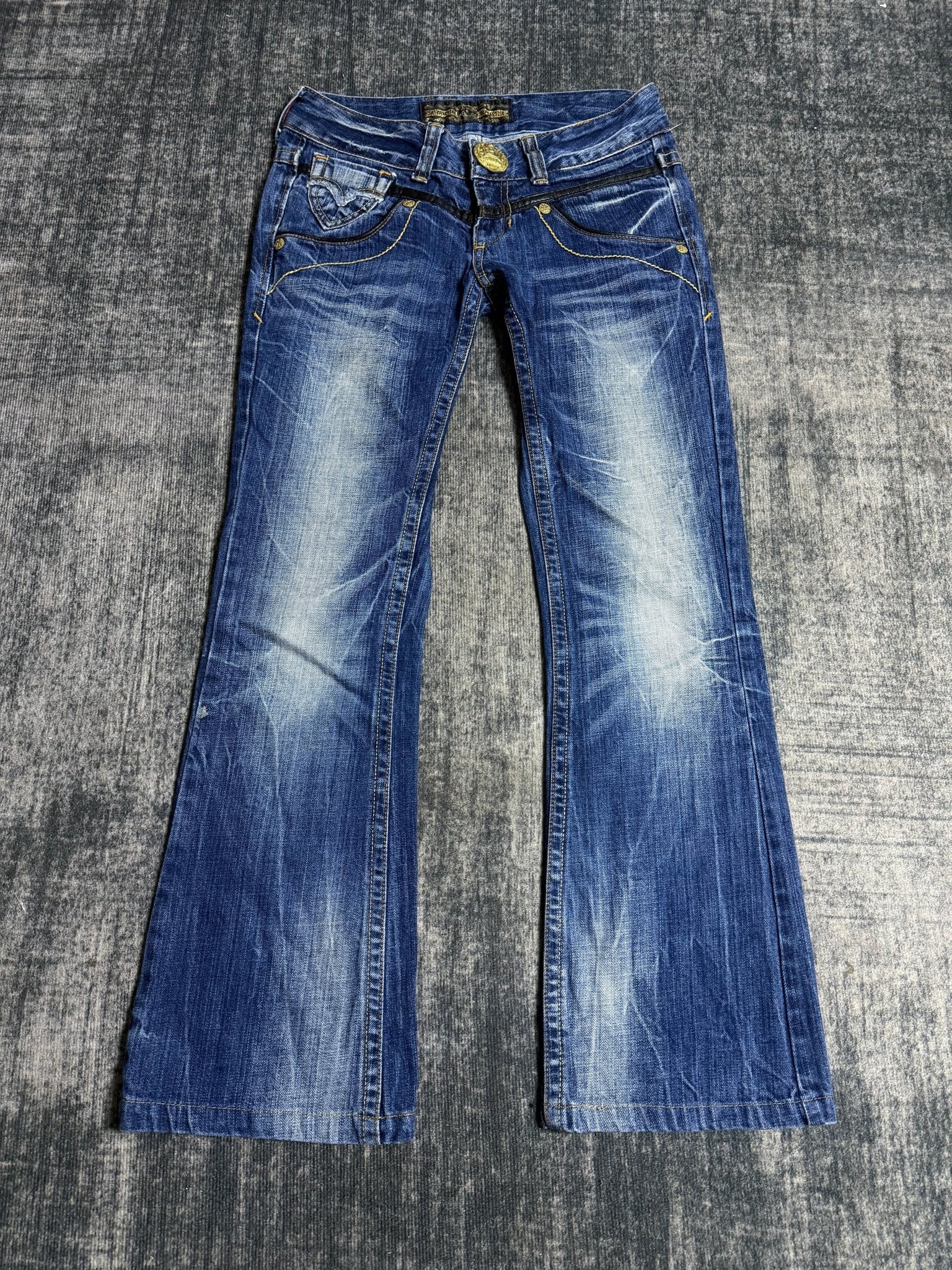 B2V - JEAN༒ vintage streetwear thrift y2k clothing by B2V_BAD2WEAR