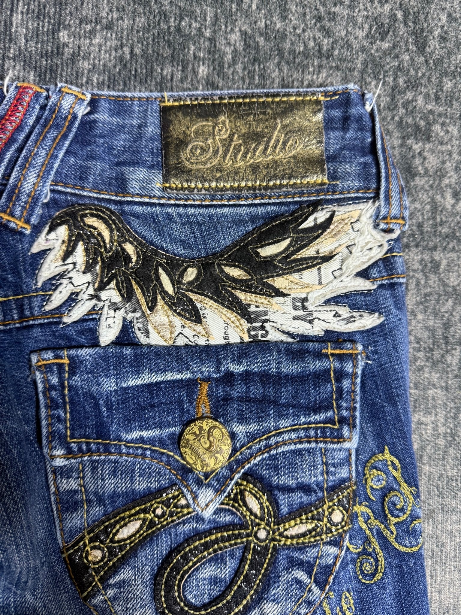 B2V - JEAN༒ vintage streetwear thrift y2k clothing by B2V_BAD2WEAR