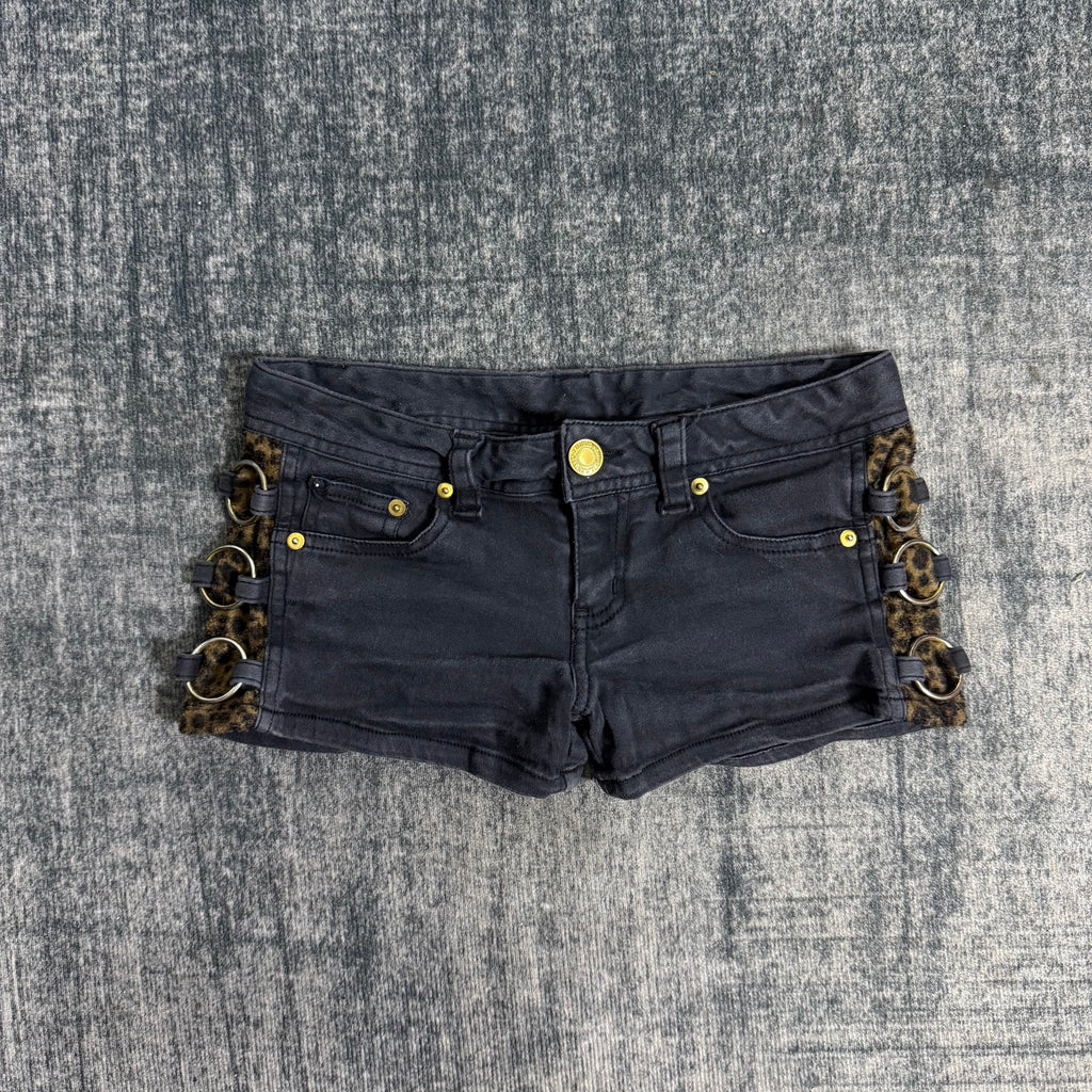 B2V - JIGGY SHORT༒ vintage streetwear thrift y2k clothing by B2V_BAD2WEAR