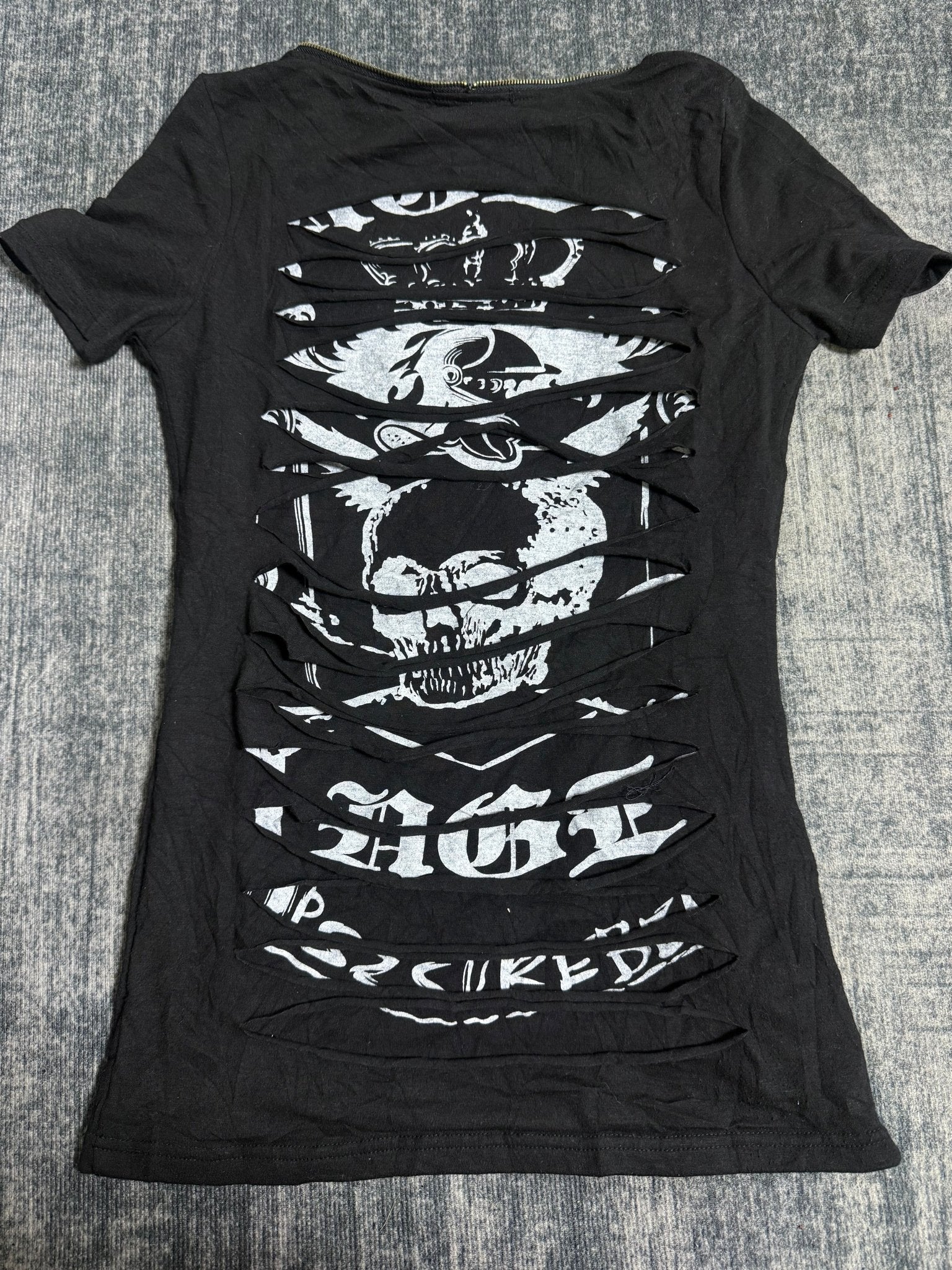 B2V - JISSICA SHIRT༒ vintage streetwear thrift y2k clothing by B2V_BAD2WEAR