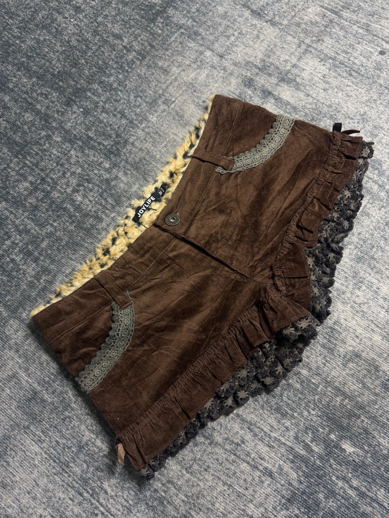 B2V - JOY LIFE SHORT༒ vintage streetwear thrift y2k clothing by B2V_BAD2WEAR