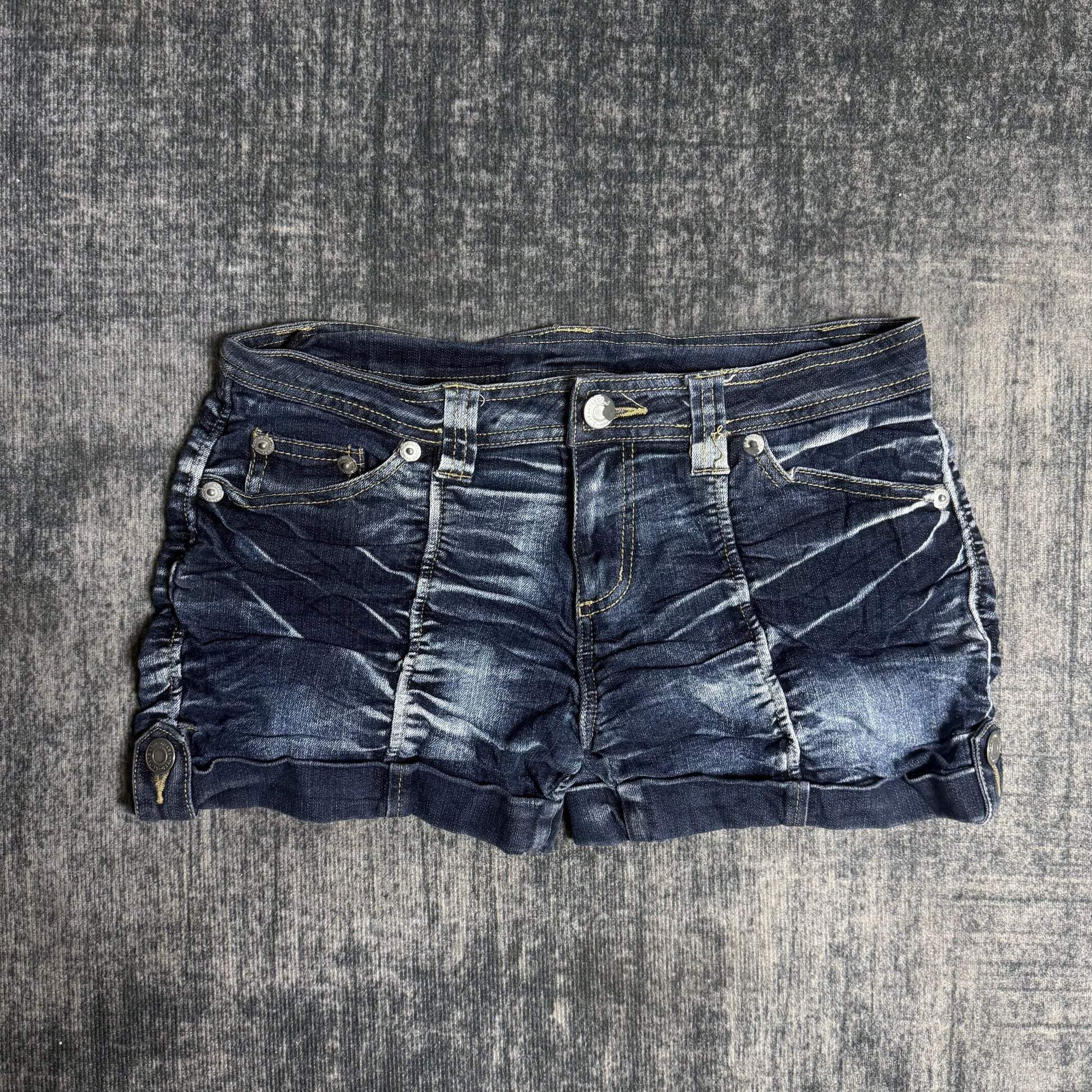 B2V - JP TAG SHORT༒ SS10 vintage streetwear thrift y2k clothing by B2V_BAD2WEAR