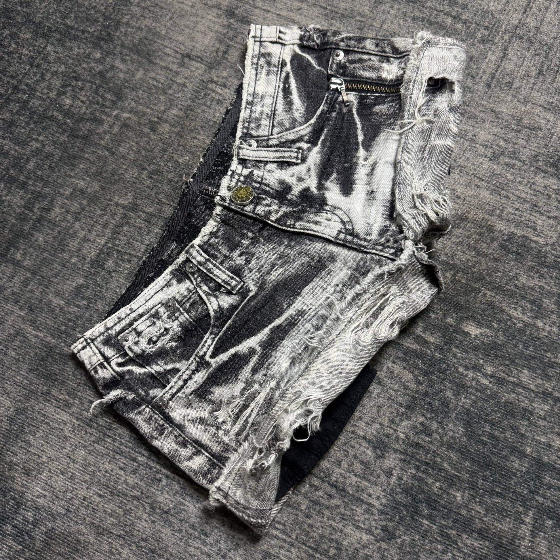 B2V - JP TAG SHORT༒ SS29 vintage streetwear thrift y2k clothing by B2V_BAD2WEAR
