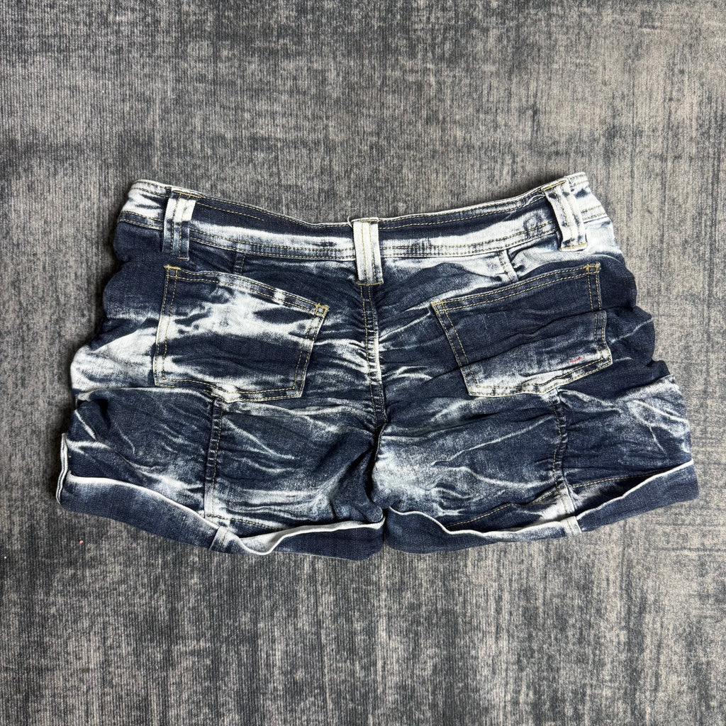 B2V - JP TAG SHORT༒SS09 vintage streetwear thrift y2k clothing by B2V_BAD2WEAR