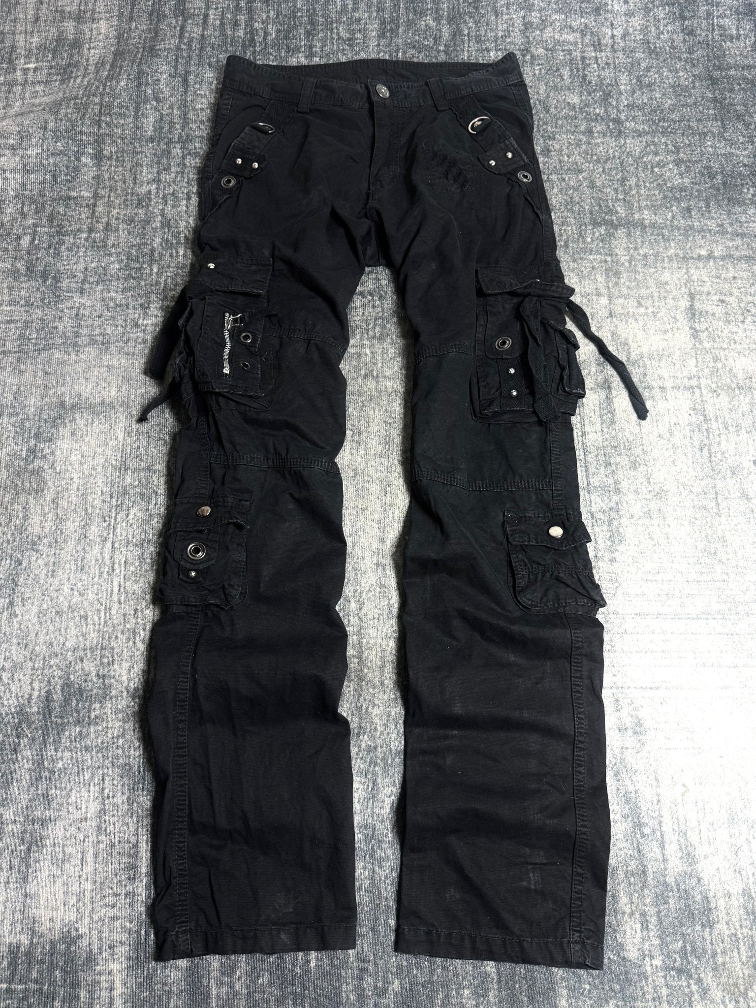 B2V - JUNYE CARGO PANT (2)༒ vintage streetwear thrift y2k clothing by B2V_BAD2WEAR