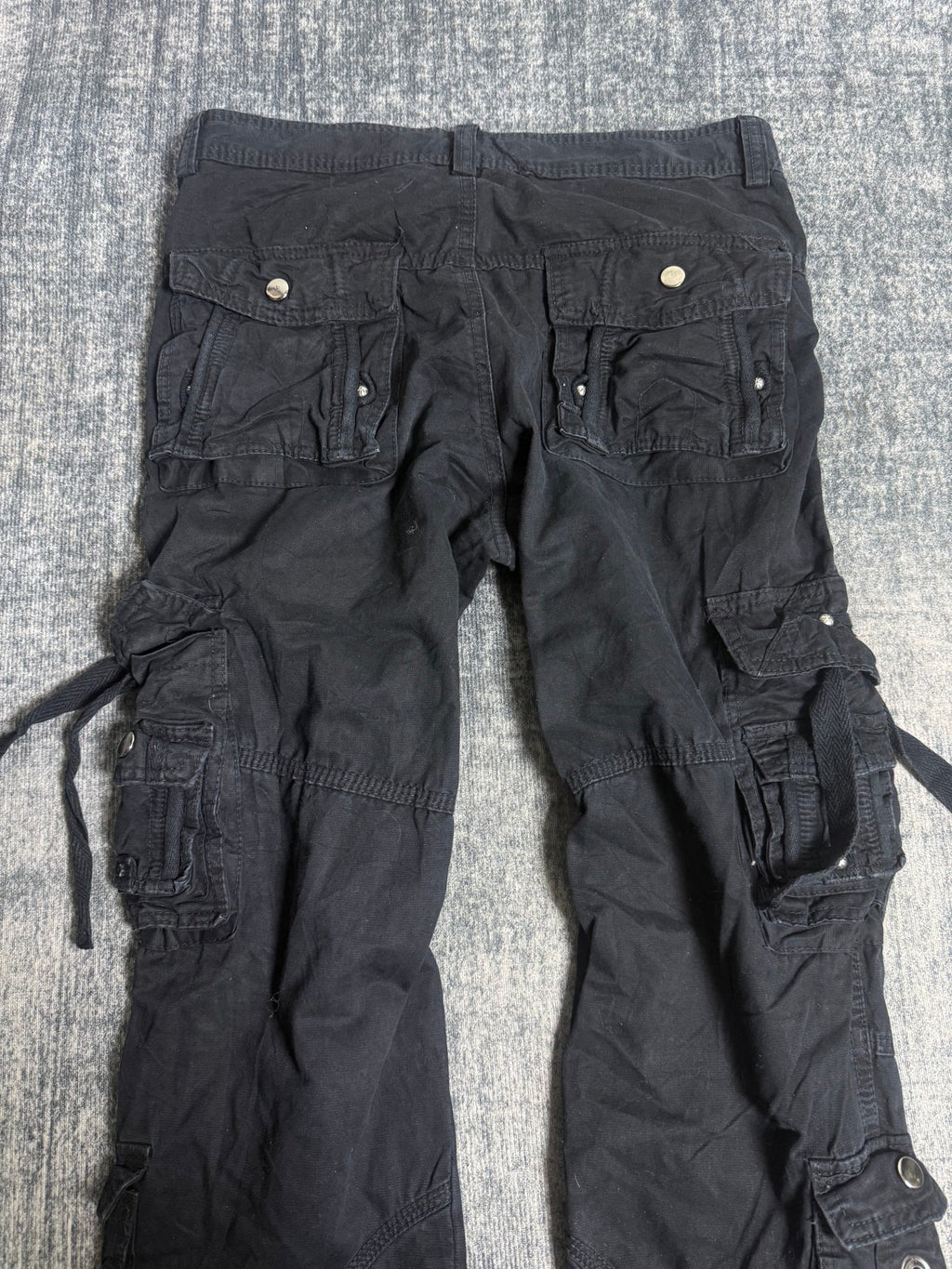 B2V - JUNYE CARGO PANT (2)༒ vintage streetwear thrift y2k clothing by B2V_BAD2WEAR