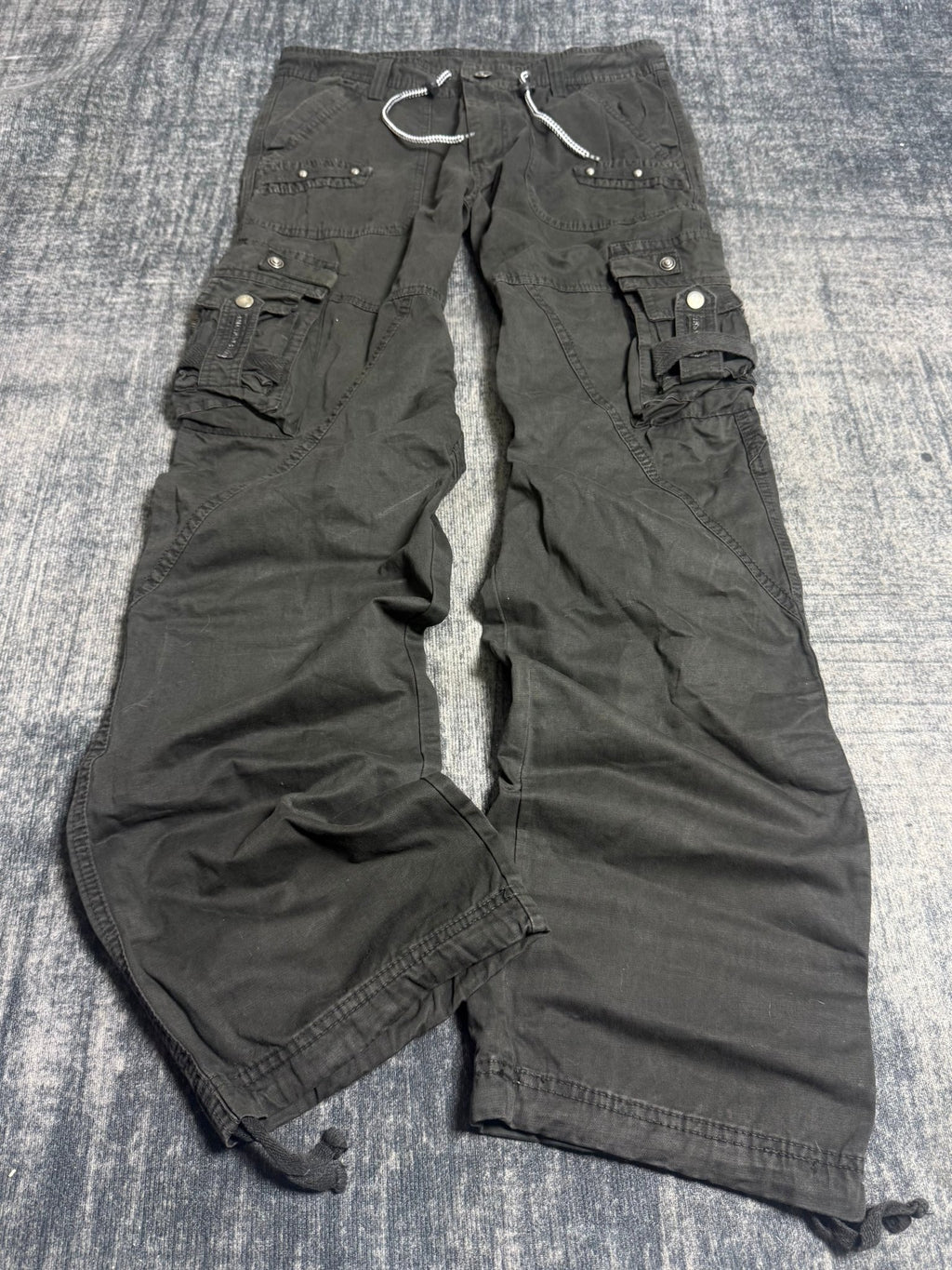 B2V - JUNYE CARGO PANT(2)༒ vintage streetwear thrift y2k clothing by B2V_BAD2WEAR