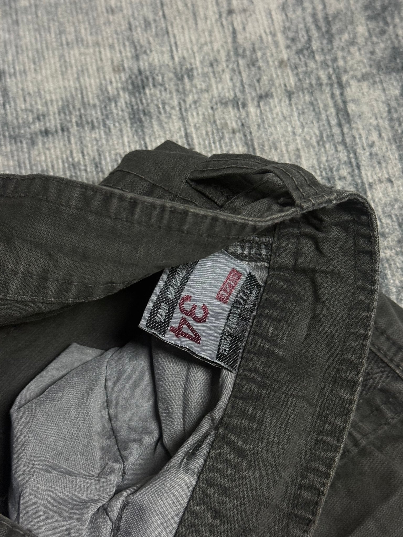 B2V - JUNYE CARGO PANT(2)༒ vintage streetwear thrift y2k clothing by B2V_BAD2WEAR