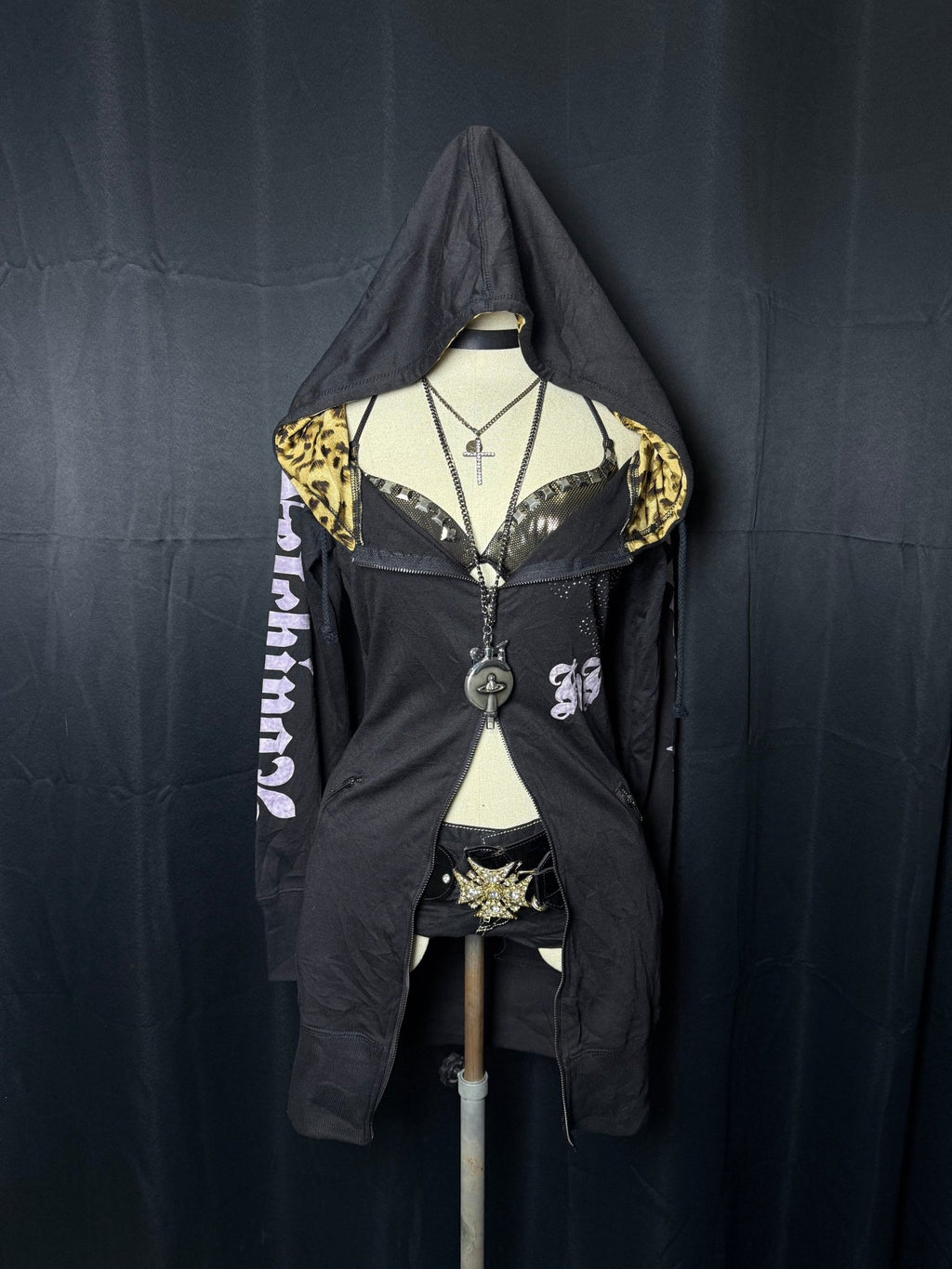 B2V - LA HOODIE༒ vintage streetwear thrift y2k clothing by B2V_BAD2WEAR