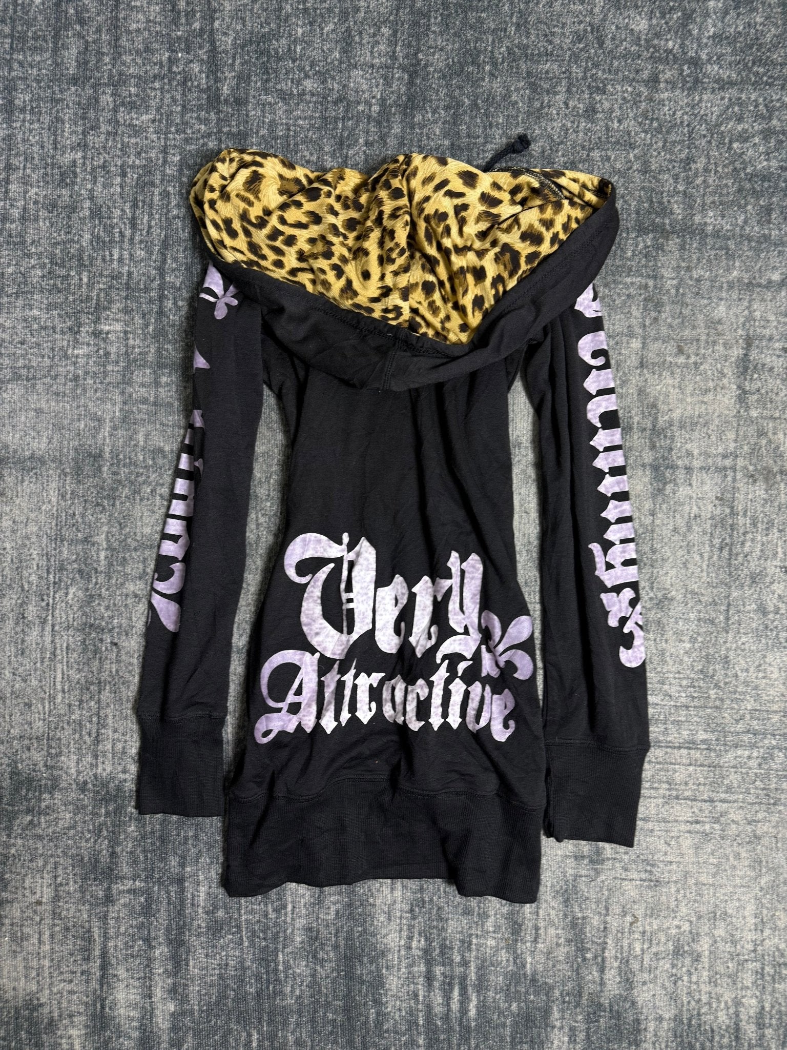 B2V - LA HOODIE༒ vintage streetwear thrift y2k clothing by B2V_BAD2WEAR