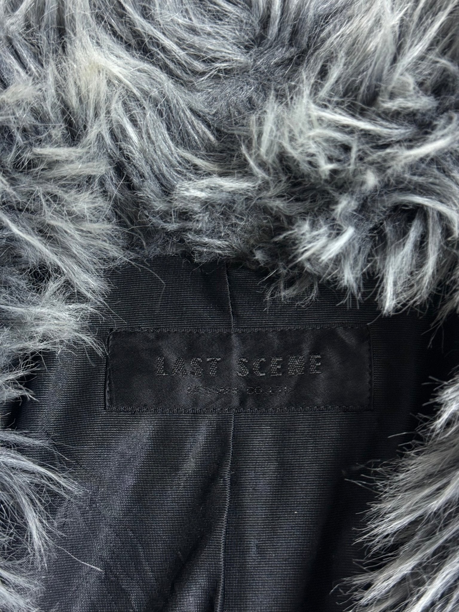 B2V - LAST SCENE JACKET༒ vintage streetwear thrift y2k clothing by B2V_BAD2WEAR