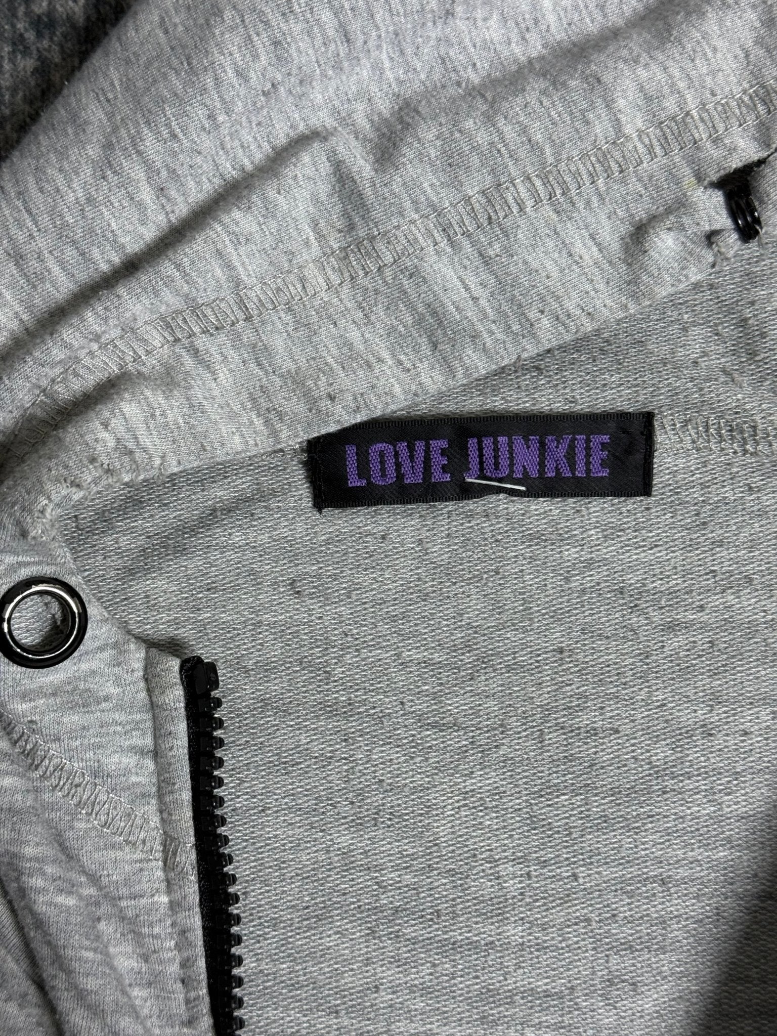 B2V - LOVE JUNKIE༒ vintage streetwear thrift y2k clothing by B2V_BAD2WEAR