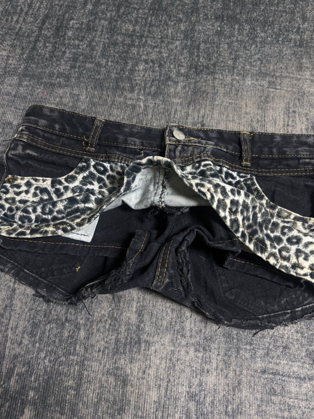 B2V - LUCKY SHORTS༒ vintage streetwear thrift y2k clothing by B2V_BAD2WEAR