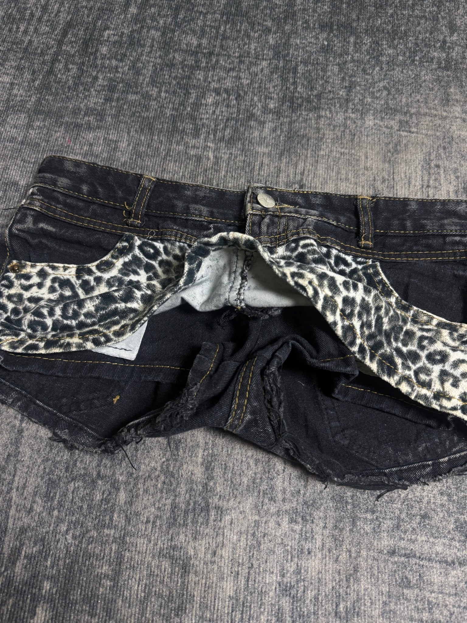 B2V - LUCKY SHORTS༒ vintage streetwear thrift y2k clothing by B2V_BAD2WEAR