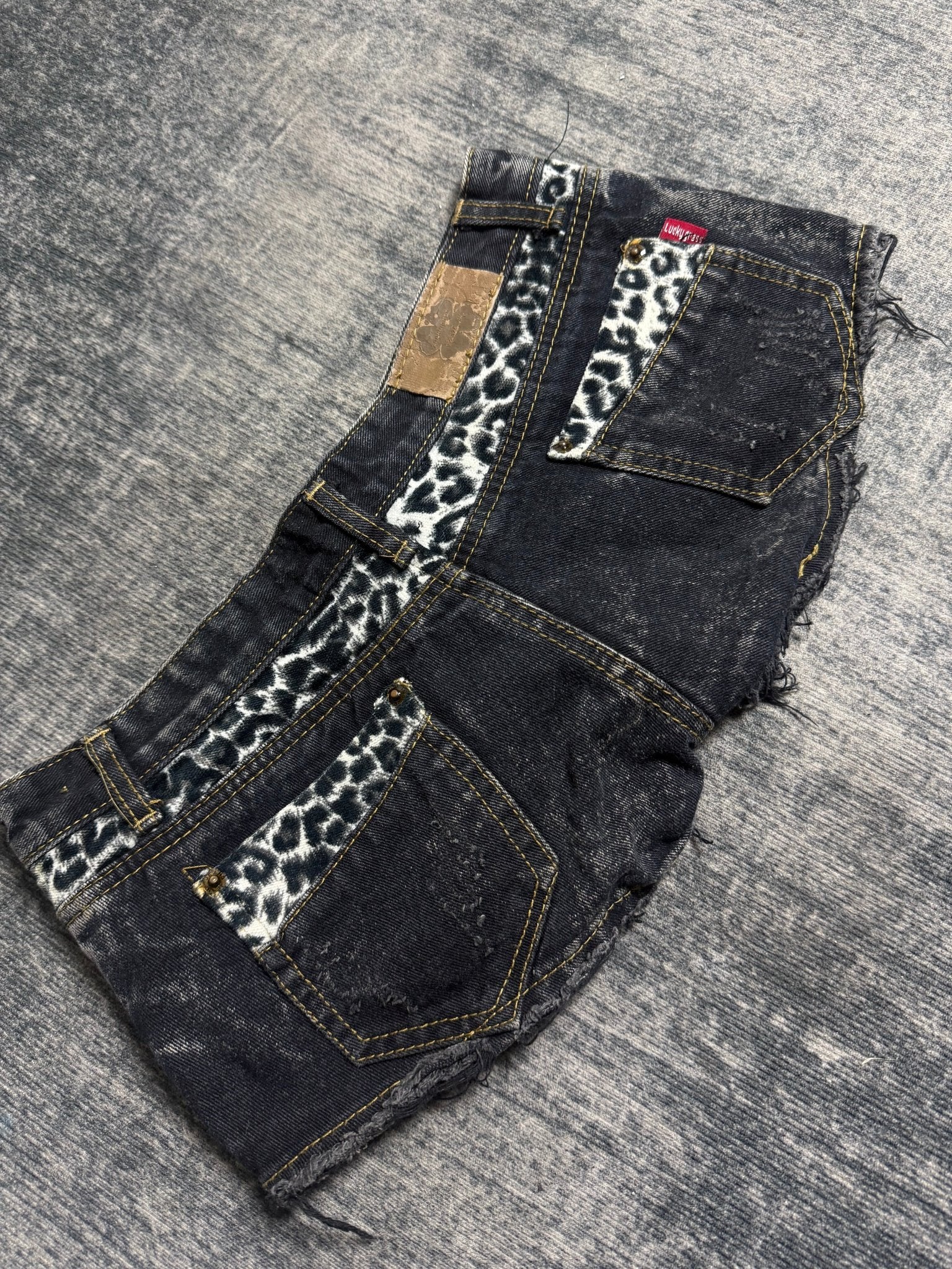 B2V - LUCKY SHORTS༒ vintage streetwear thrift y2k clothing by B2V_BAD2WEAR