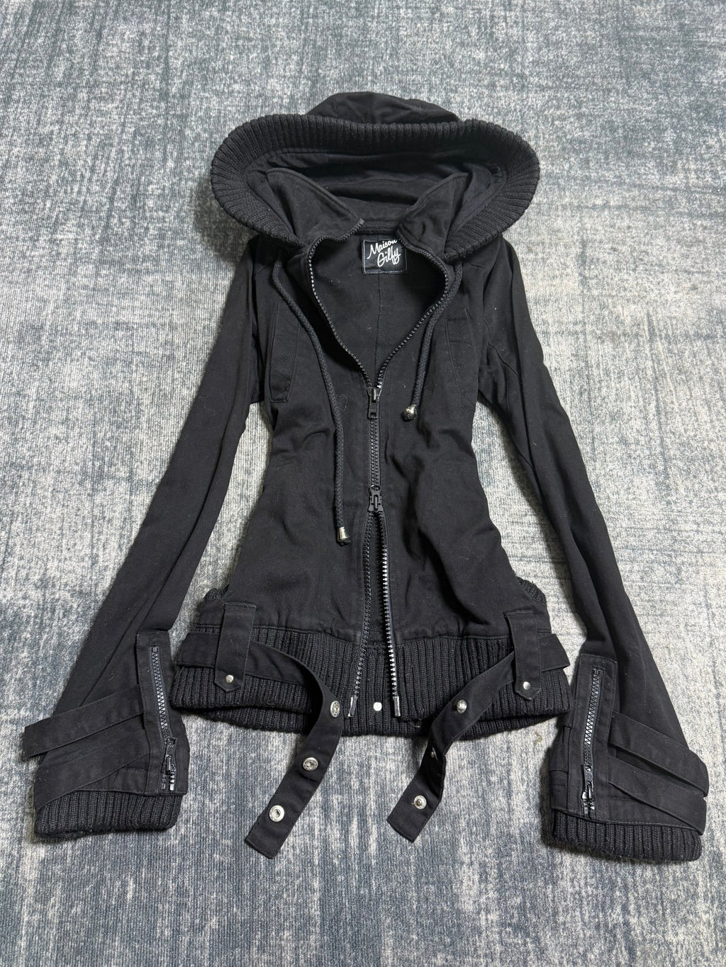 B2V - MAISON GLIFY༒ (2) vintage streetwear thrift y2k clothing by B2V_BAD2WEAR